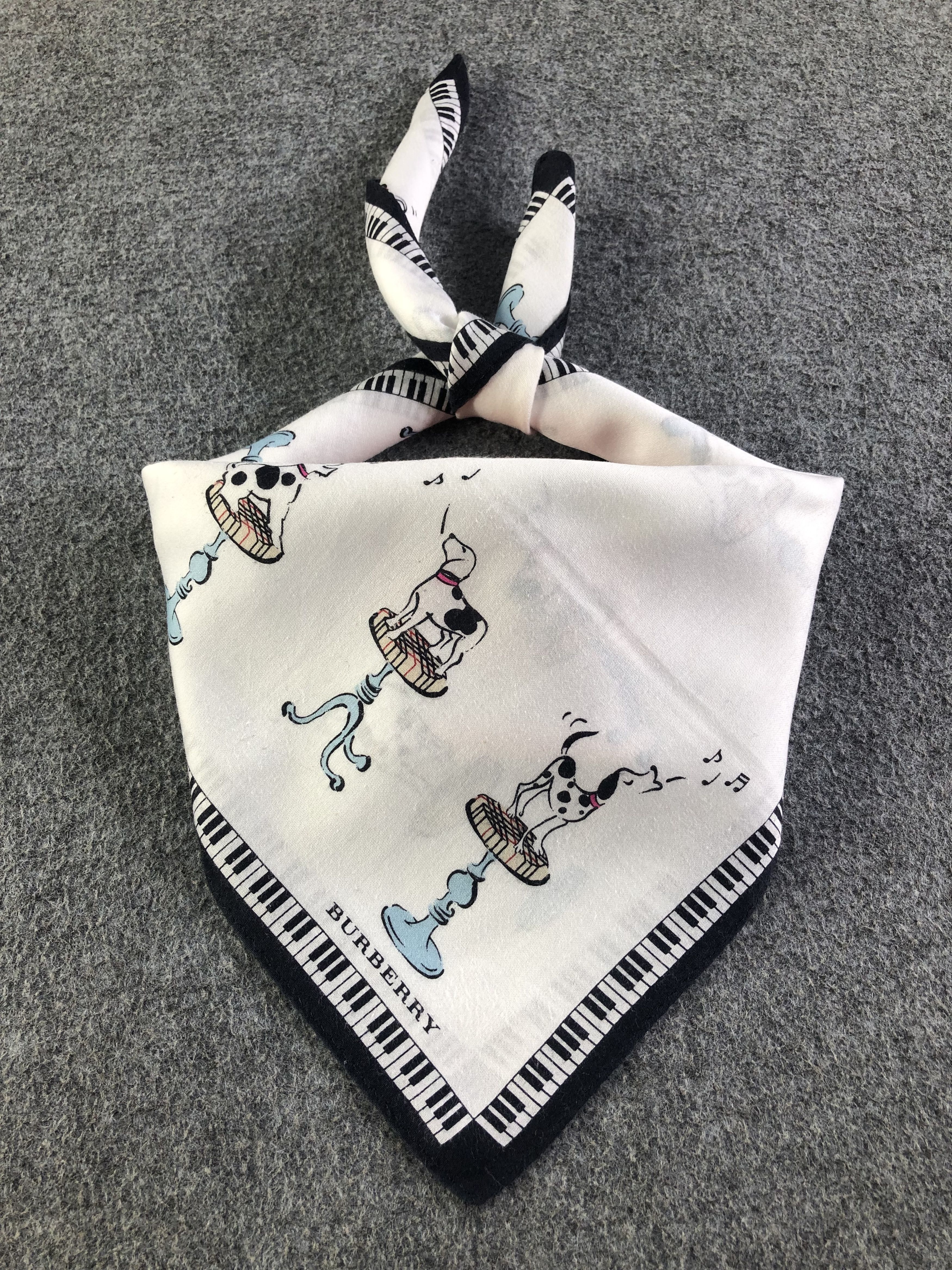 Burberry Burberry Handkerchief / Bandana / Neckerchief C400 Size ONE SIZE - 2 Thumbnail