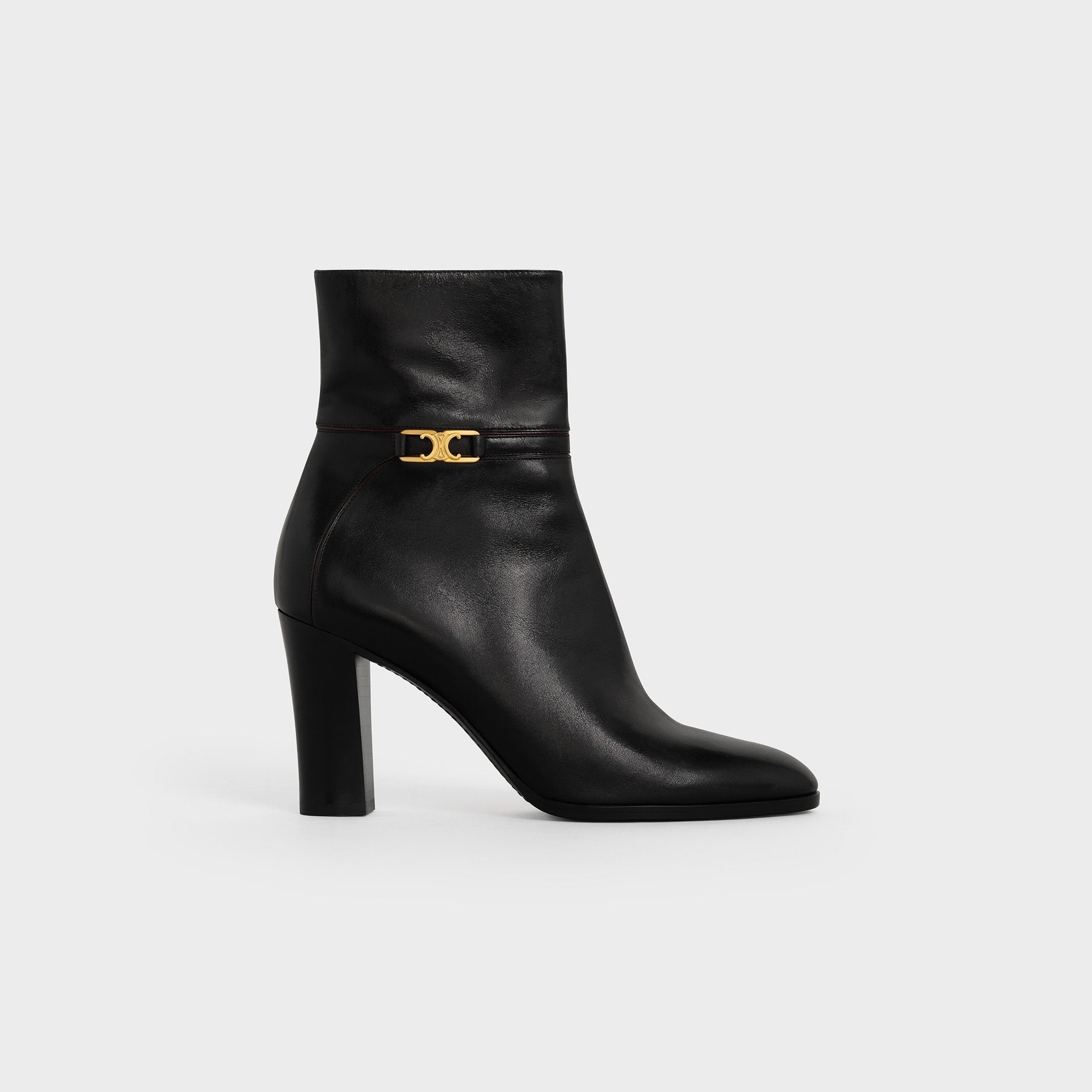 o1bcso1str0625 336543190C Boots in Black