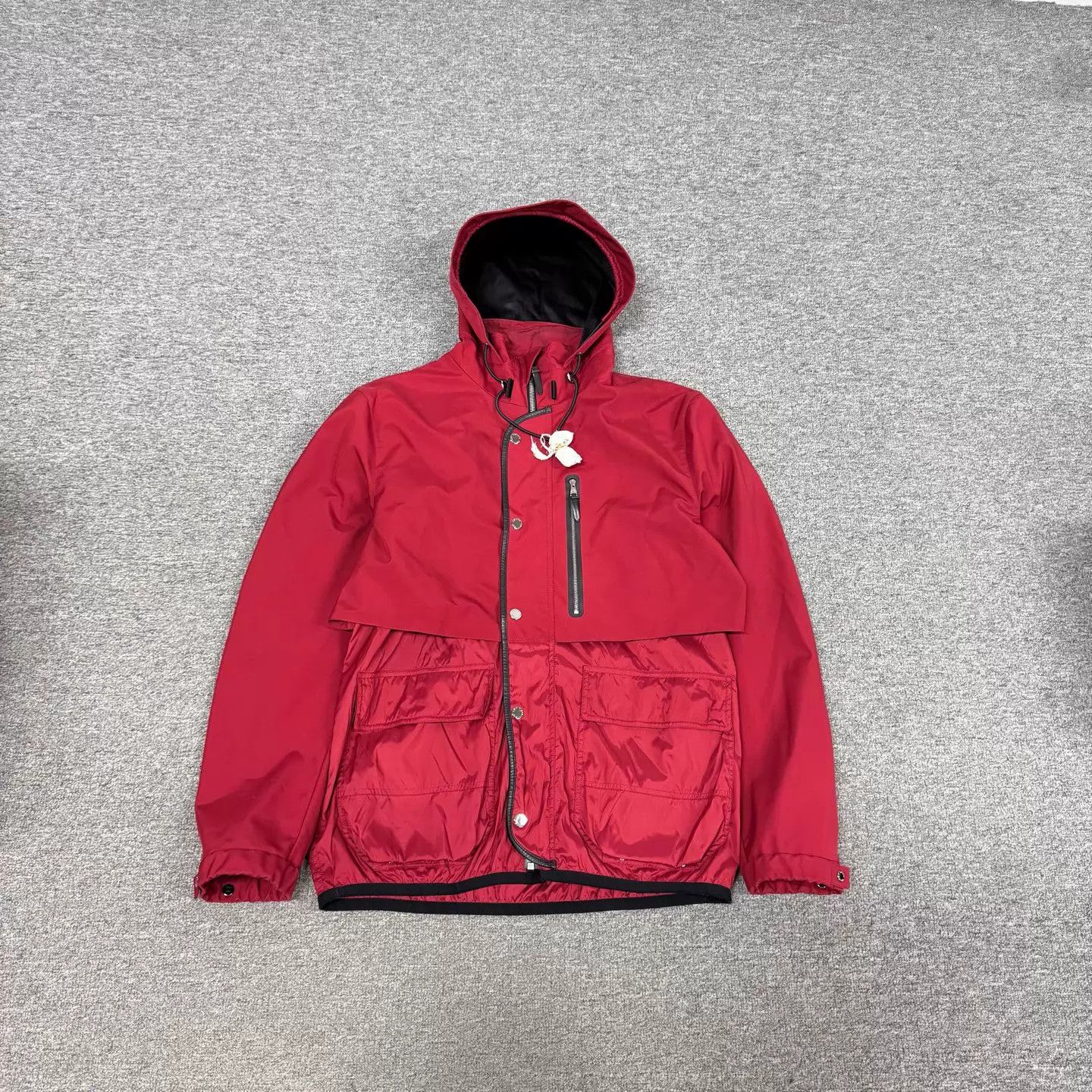 Louis Vuitton LV techwear multi-pocket red hooded jacket Size US M / EU 48-50 / 2 - 1 Thumbnail