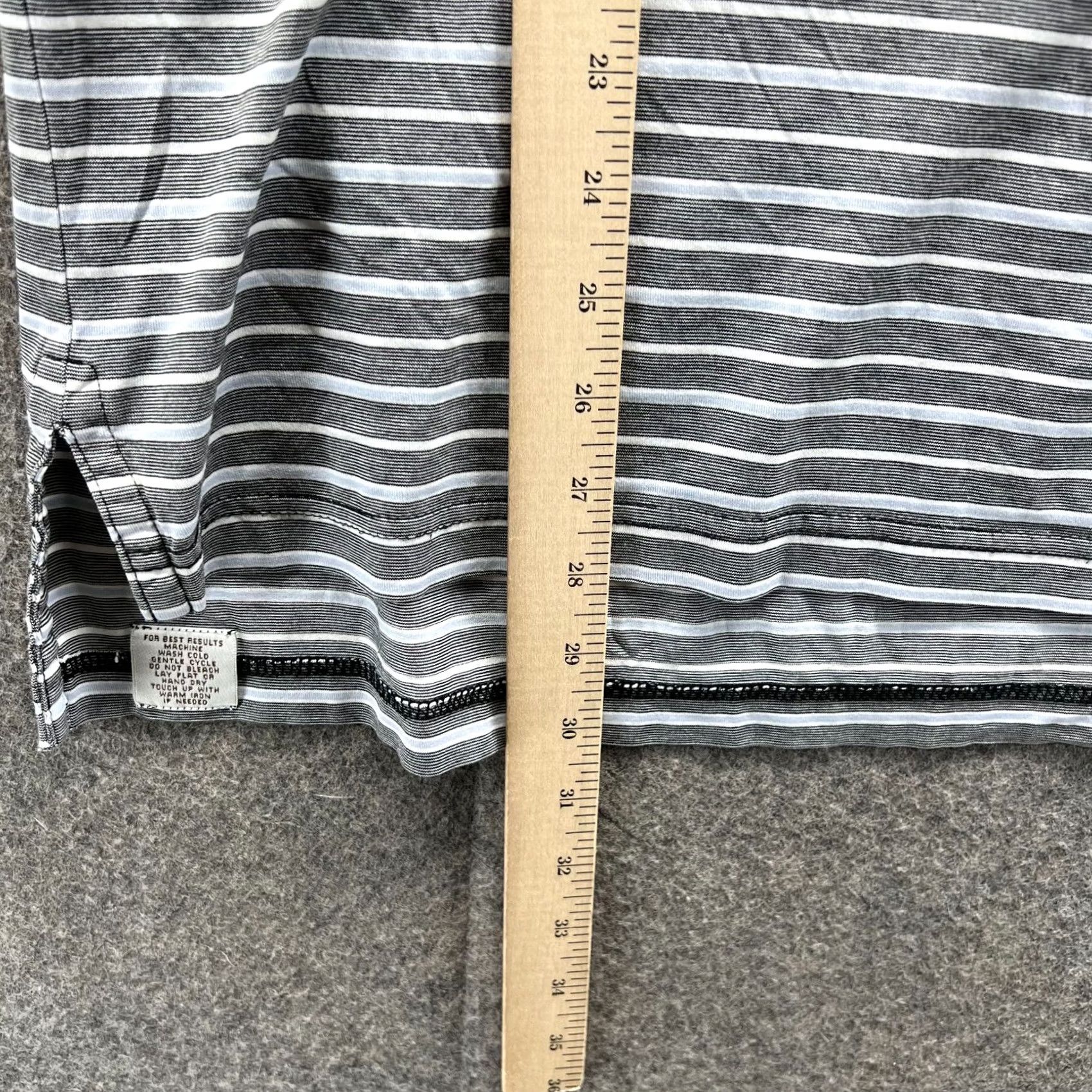 Peter Millar Peter Millar Polo Shirt Mens Large Gray White Striped Cotton Embroidered Golf Size US L / EU 52-54 / 3 - 3 Thumbnail