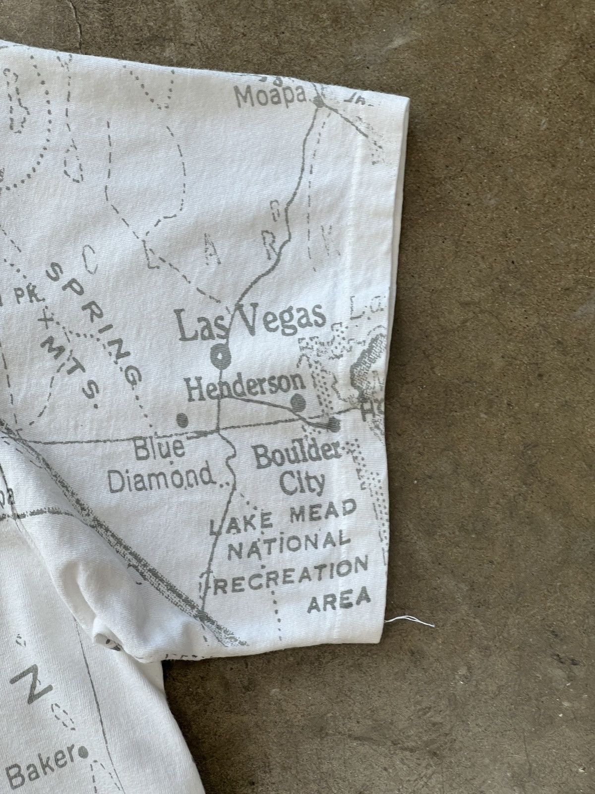 Vintage Vintage AOP California Golden State Map Single Stitch XXL Size US XXL / EU 58 / 5 - 6 Thumbnail