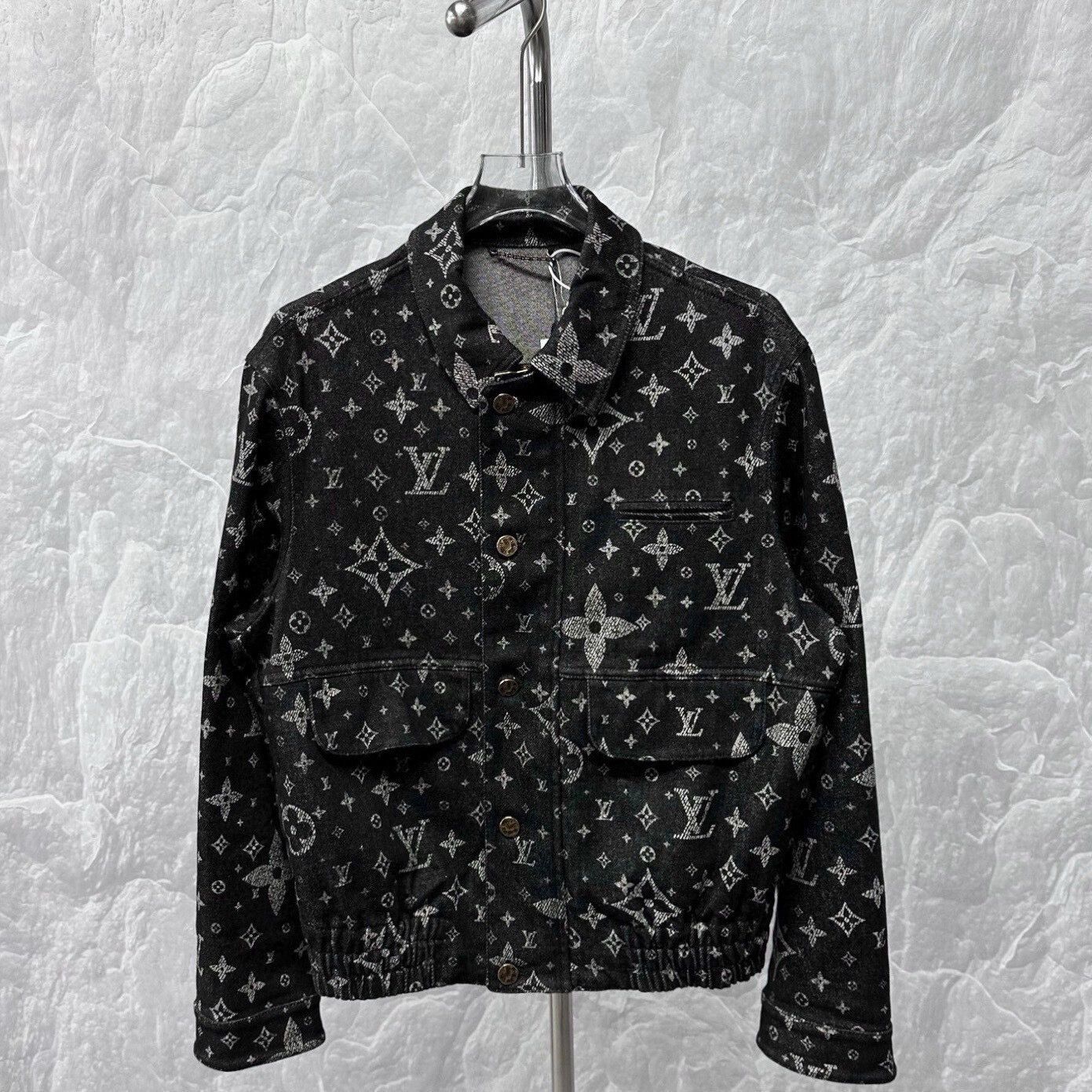 Louis Vuitton Louis Vuitton SS24 Monogram Denim Jacket Size US L / EU 52-54 / 3 - 1 Thumbnail