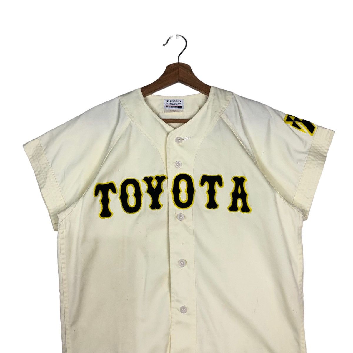 Japanese Brand 🔥Vintage Sports Jersey Descente Toyota Big Logo Spell Out Size US M / EU 48-50 / 2 - 3 Thumbnail