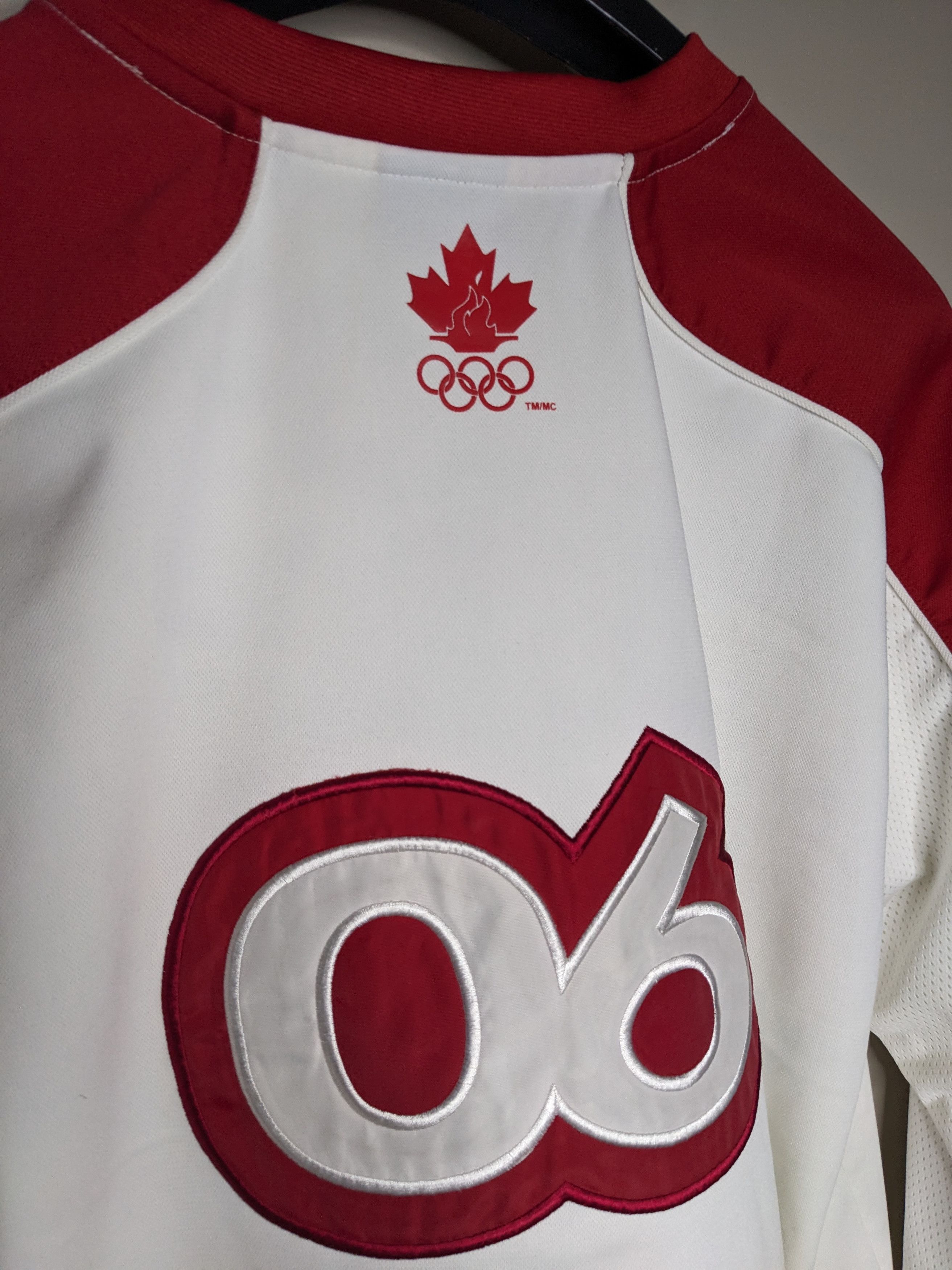 Hudsons Bay VINTAGE Hudsons Bay Canada Hockey Jersey 2006 Olympics Large Size US L / EU 52-54 / 3 - 8 Thumbnail