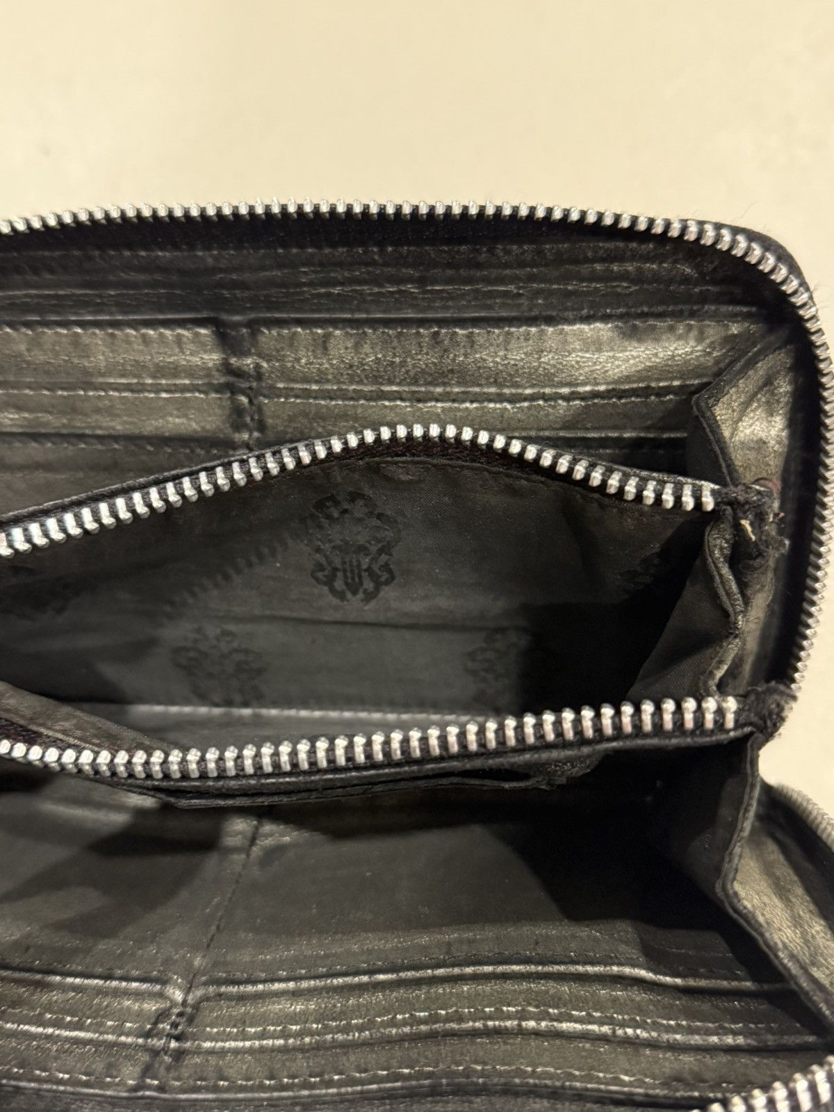 Chrome Hearts Chrome Hearts 3 Cemetery Cross Black Leather Zip Wallet Gold Size ONE SIZE - 8 Thumbnail