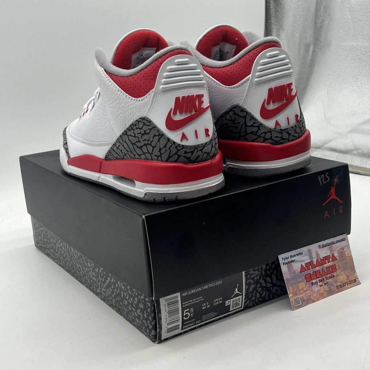 Jordan Brand Air Jordan 3 fire red Size US 5.5 / EU 38 - 4 Thumbnail