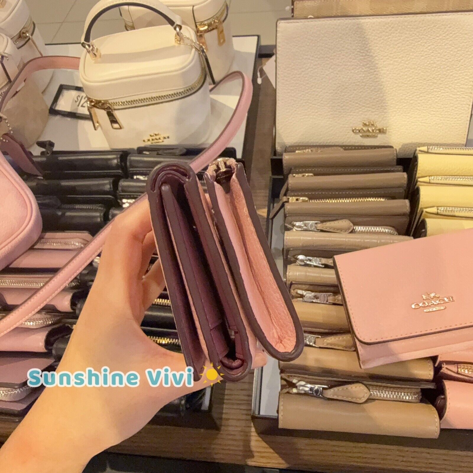 Coach NWT Coach Card Holder Wallet Canvas CZ034 Powder Pink Size ONE SIZE - 4 Thumbnail