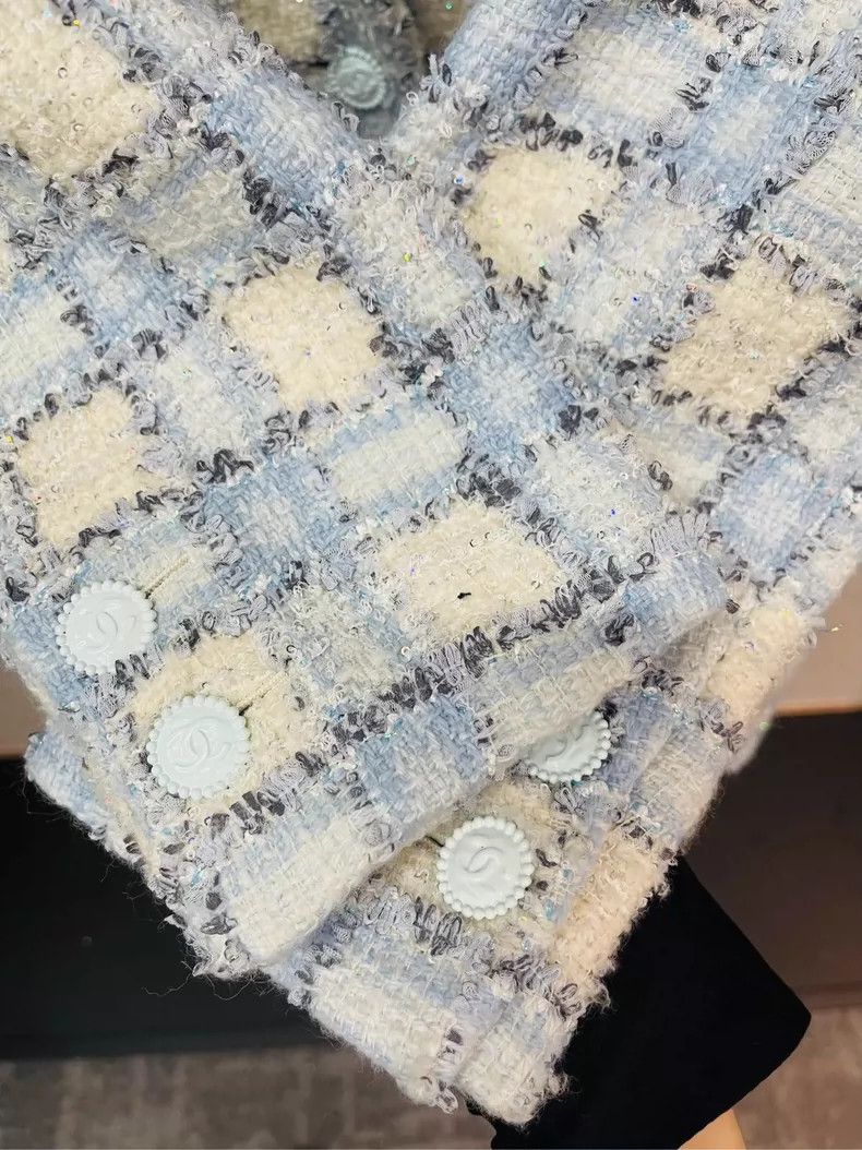 Chanel Chanel Ice blue sequin tweed jacket 2504-Nextarrow Size XXS / US 00 / IT 34 - 2 Thumbnail