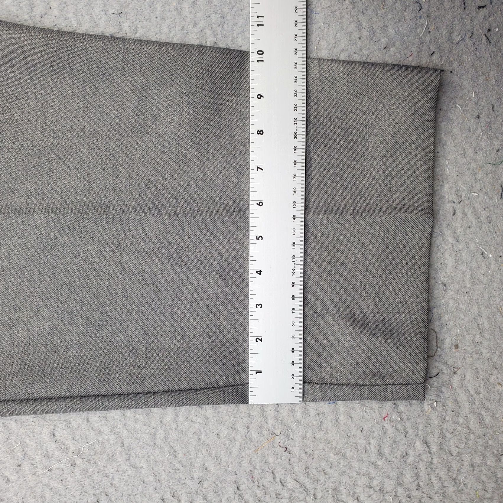 Vintage Alfred Dunner Crop Pants Womens Size 18W Gray Elastic Waist Pockets Cropped 100% Polyester Classic Fit -NWT- Size 40" / US 18 - 5 Thumbnail