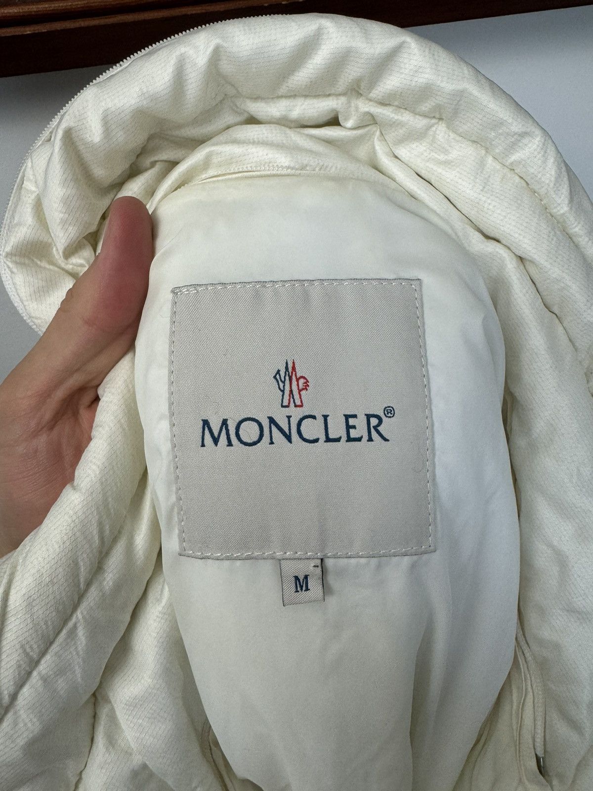 Moncler Vintage Y2K MONCLER Puffer Down Jacket Designer Luxury Cream Size M / US 6-8 / IT 42-44 - 15 Thumbnail