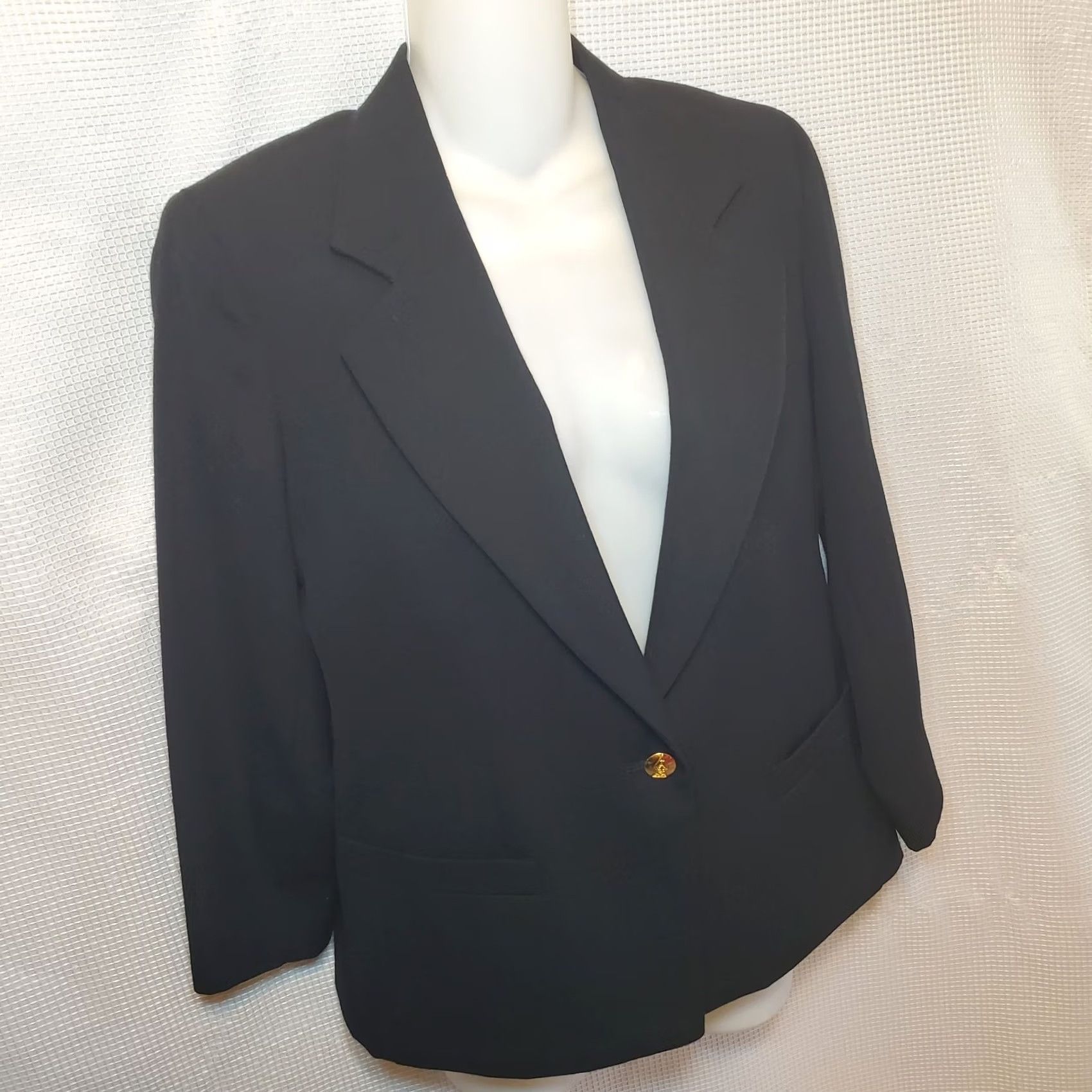 Austin Reed Vintage Austin Reed Womens Blazer Jacket Sz 6P Black 100% Worsted Wool Single Button - Business, Casual, Travel, Workwear Size M / US 6-8 / IT 42-44 - 2 Thumbnail