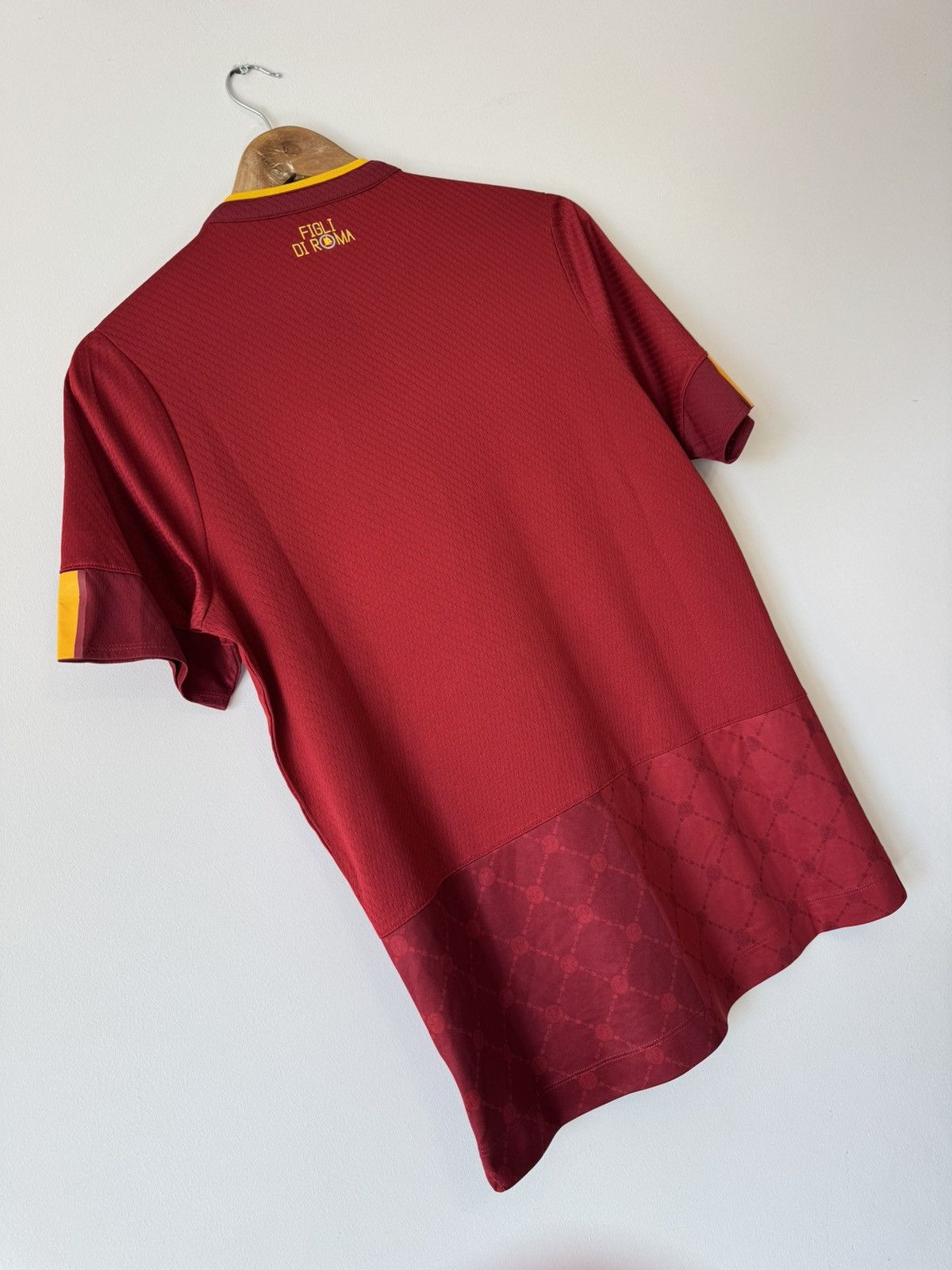 New Balance Roma 2022-2023 Home Soccer Jersey Football Shirt Red Kit Size US S / EU 44-46 / 1 - 7 Thumbnail