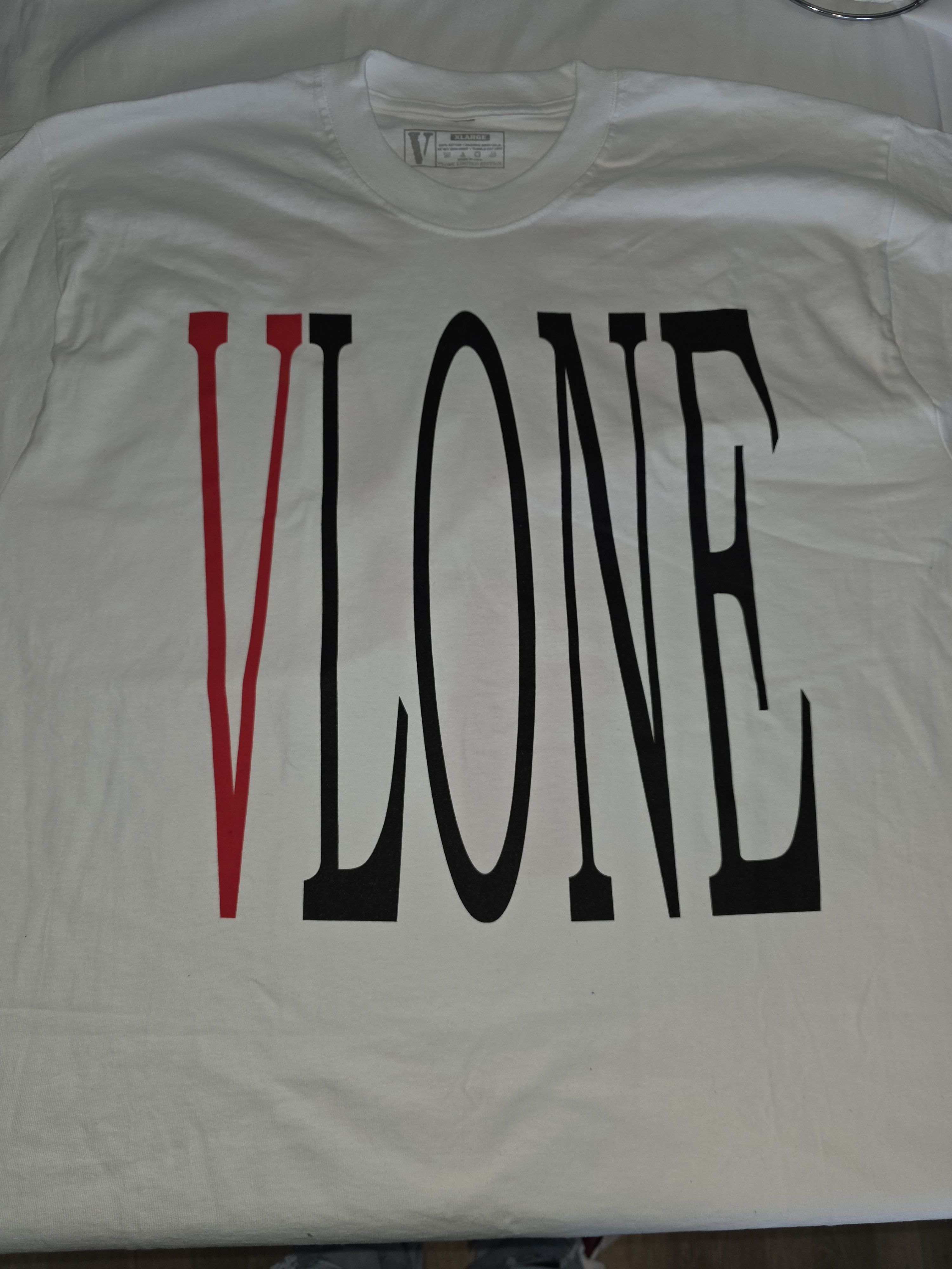 Vlone Vlone limited edition T shirt Size US XL / EU 56 / 4 - 1 Thumbnail