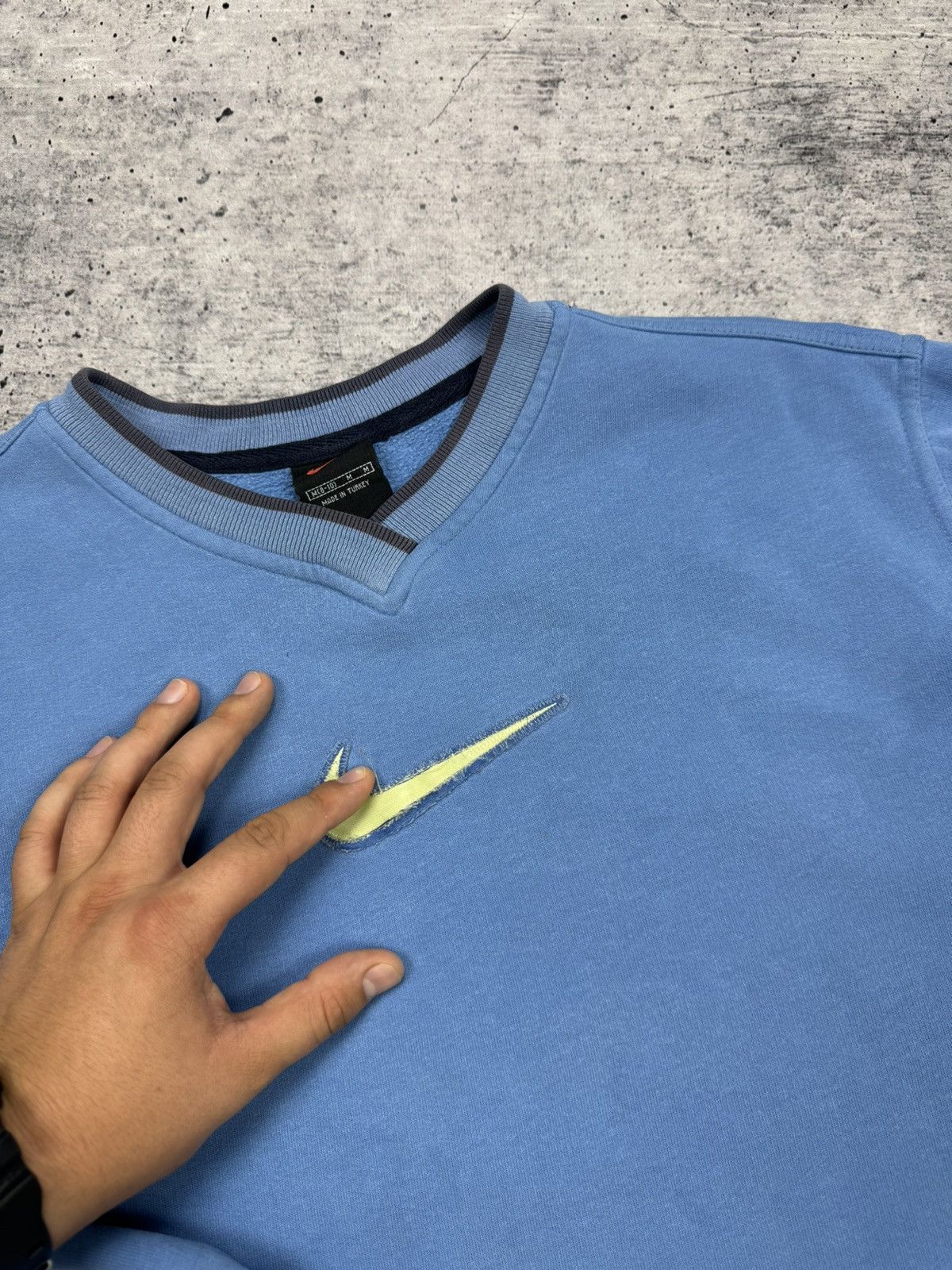 Nike × Vintage Vintage Nike Y2K Style 90's Big Central Logo Blue Sweatshirt Size M / US 6-8 / IT 42-44 - 7 Thumbnail