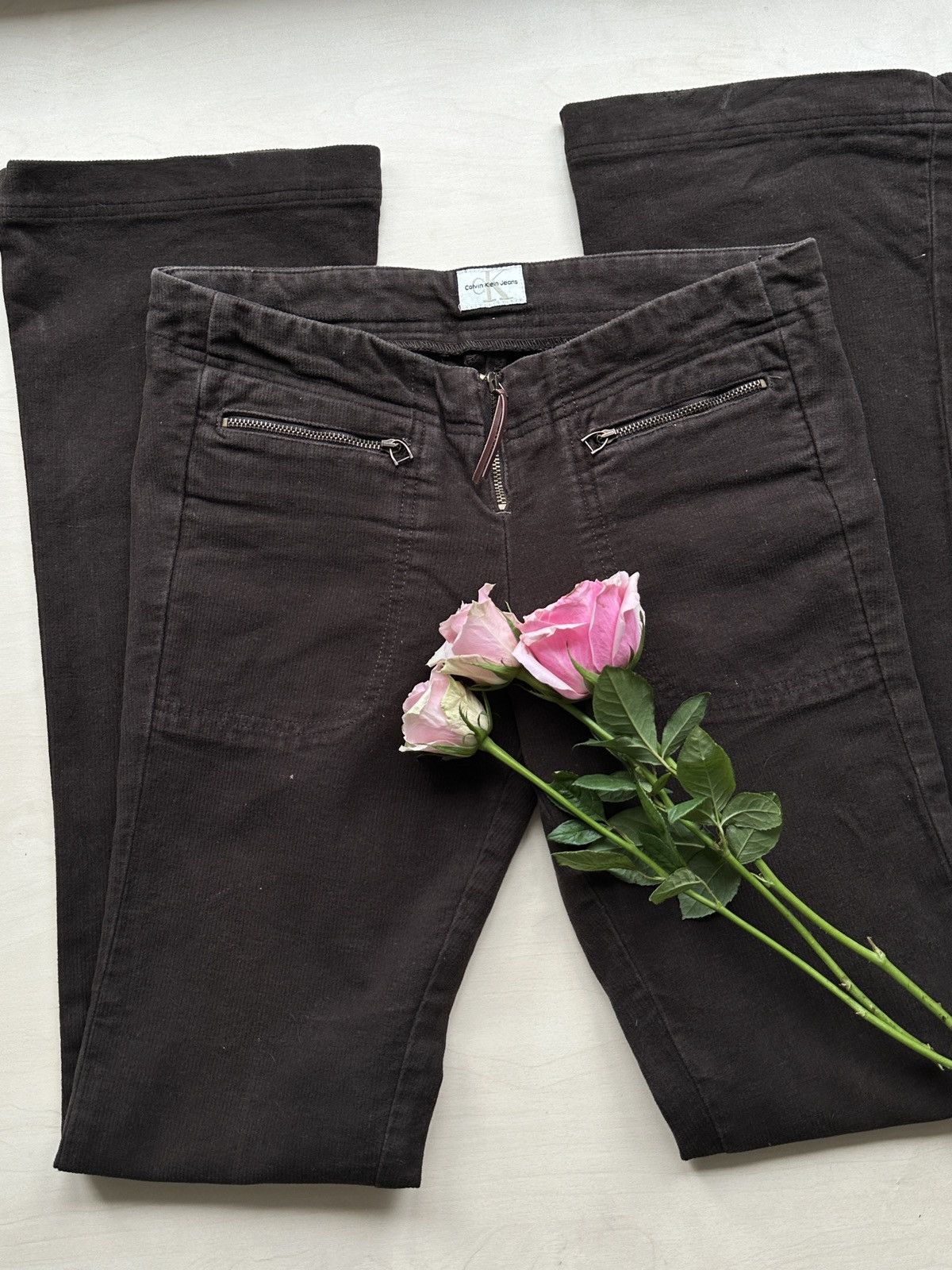 Calvin Klein × Vintage Vintage Calvin Klein Corduroy Bootcut Low Rice Pants 00s Size 26" / US 2 / IT 38 - 2 Thumbnail