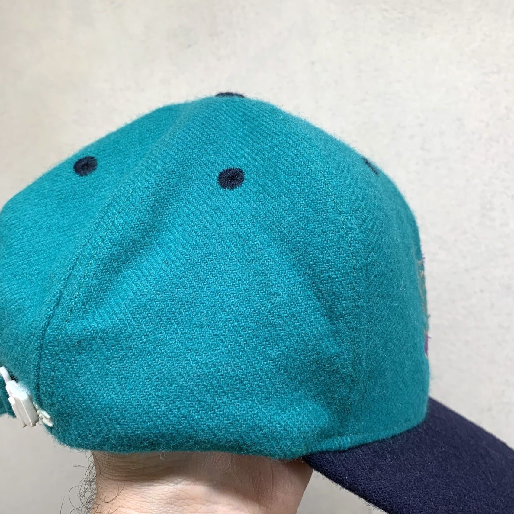 Vintage VINTAGE Fiesta Texas Cap San Antonio Theme Park Snapback Teal Wool Embroidered Logo 90s Classic Unisex Adults Adjustable Size US M / EU 48-50 / 2 - 6 Thumbnail