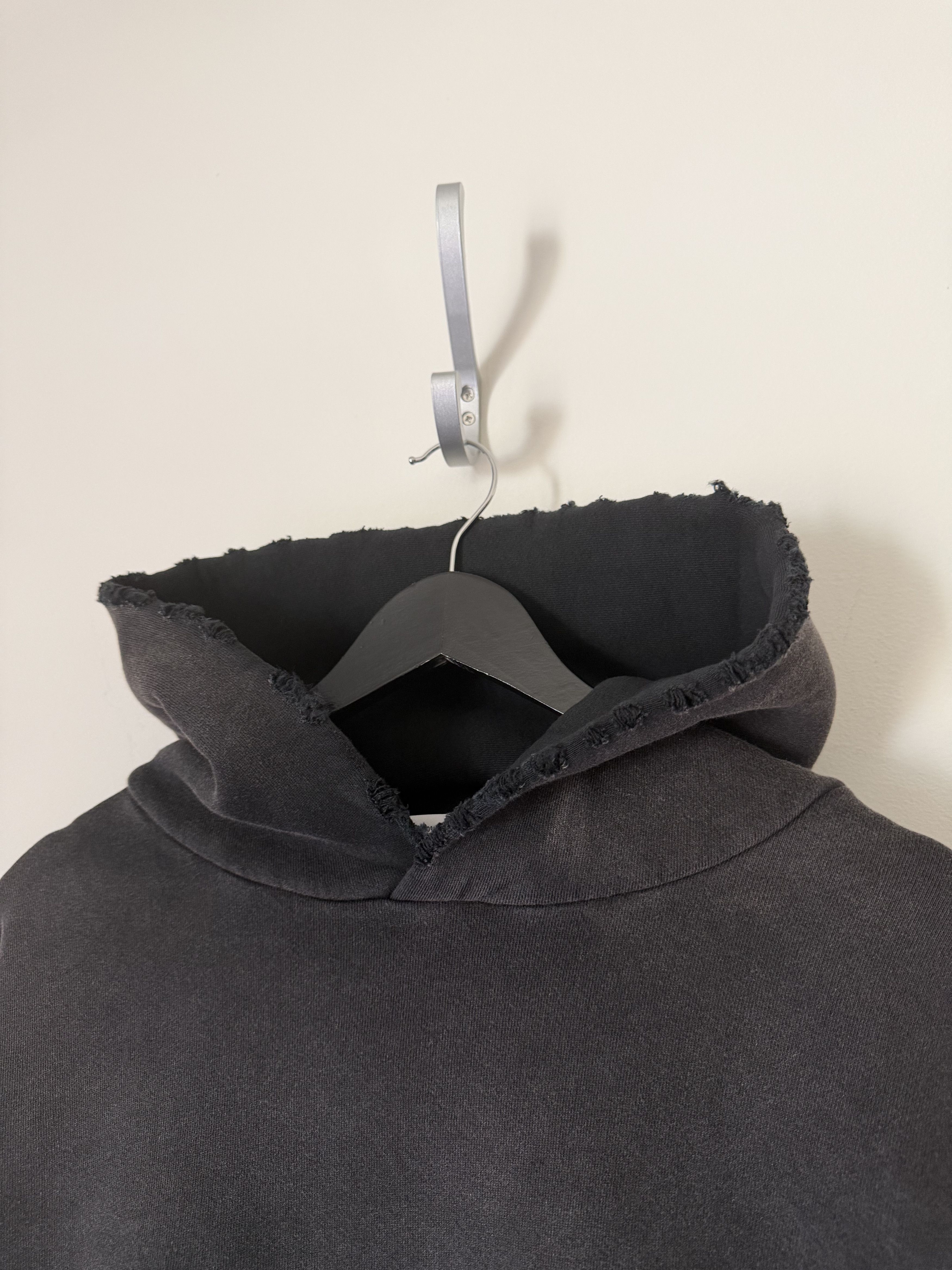 Akimbo Club Akimbo Club Watch Peeker Distressed Hoodie Sun Faded Black Size US L / EU 52-54 / 3 - 2 Thumbnail