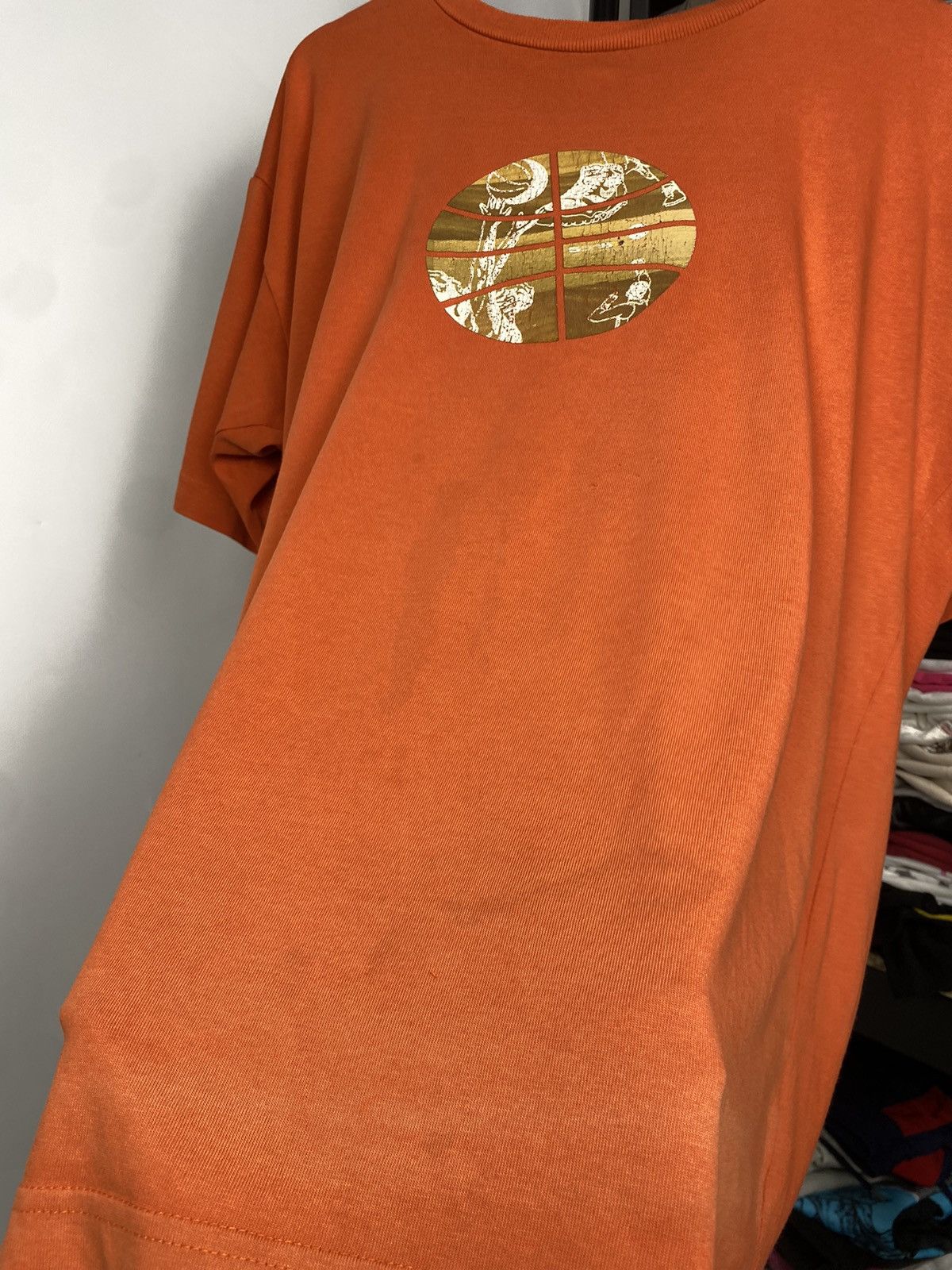 Nike × Vintage Vtg 90s Faded Nike Basketball Jordan Style Graffiti T Shirt Size US L / EU 52-54 / 3 - 5 Thumbnail