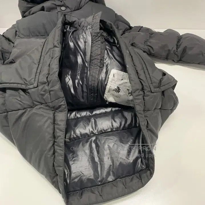 Moncler Moncler Kids Quilted Zip Hooded Down Jacket. Size US XS / EU 42 / 0 - 3 Thumbnail