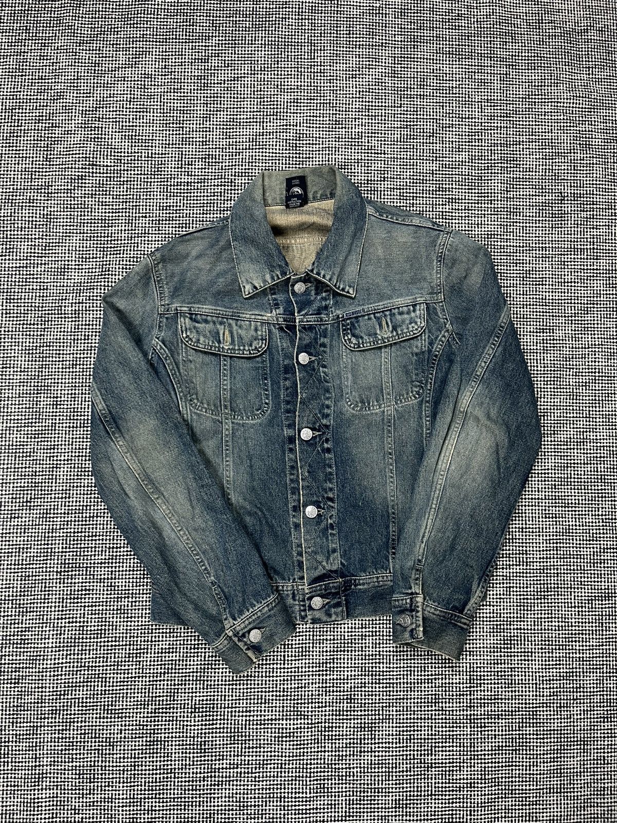 Diesel × Vintage y2k vintage diesel stonewashed trucker denim jacket Size US S / EU 44-46 / 1 - 2 Thumbnail