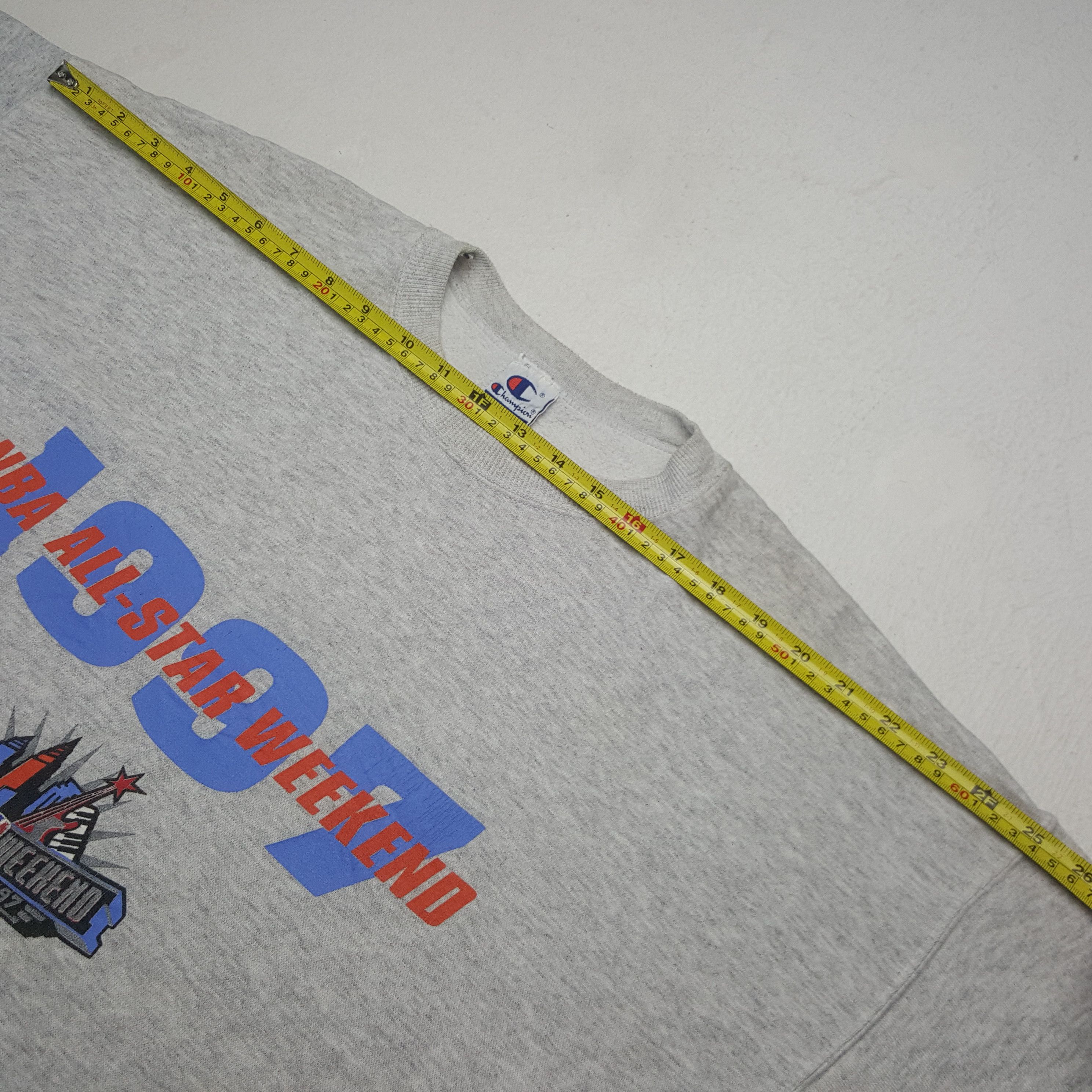 Champion Vintage 1997 All Star Weekend Sweatshirt Size US XL / EU 56 / 4 - 5 Thumbnail