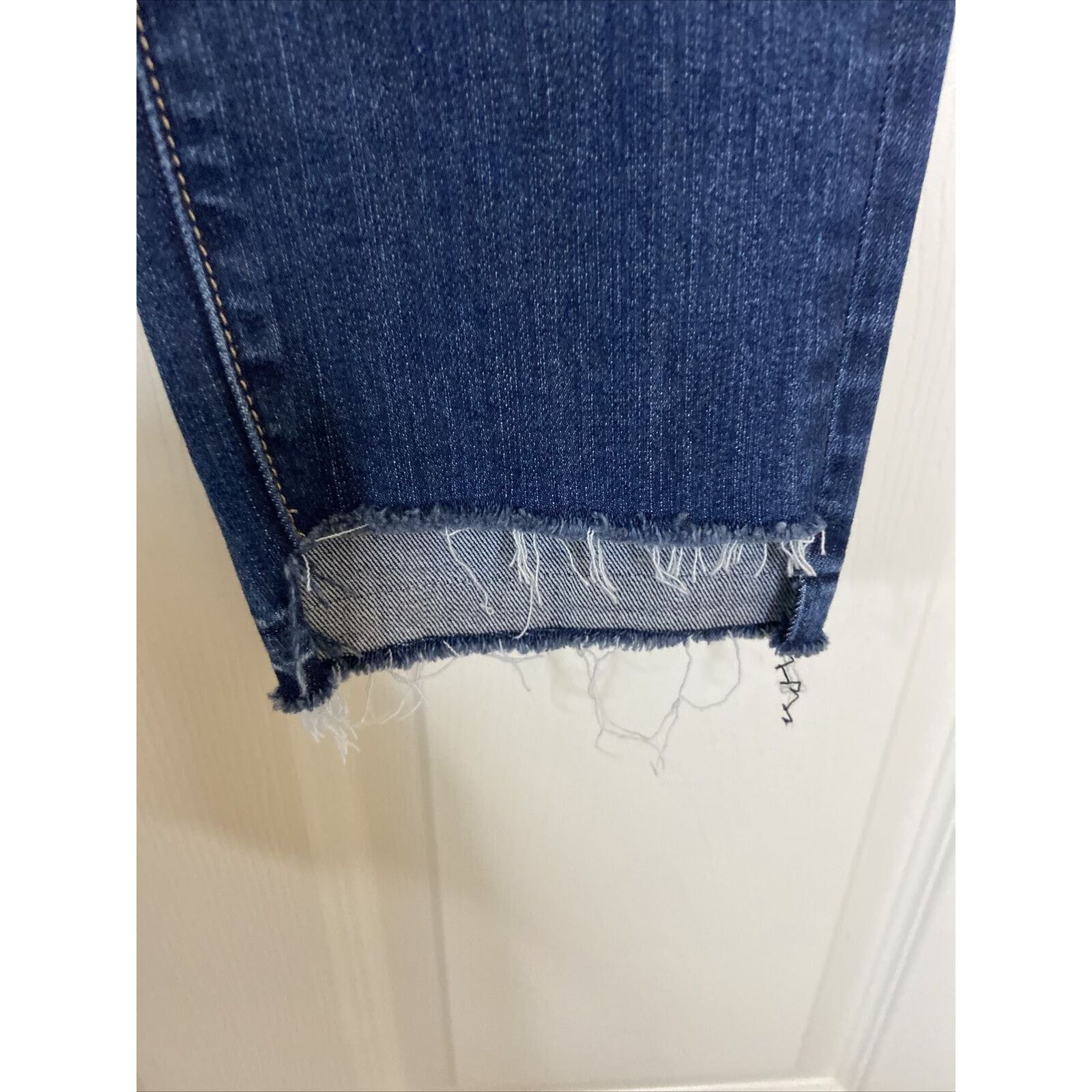 Paige Paige Skyline Ankle Peg High Rise High Low Hem Jeans 26 Size 26" / US 2 / IT 38 - 7 Thumbnail