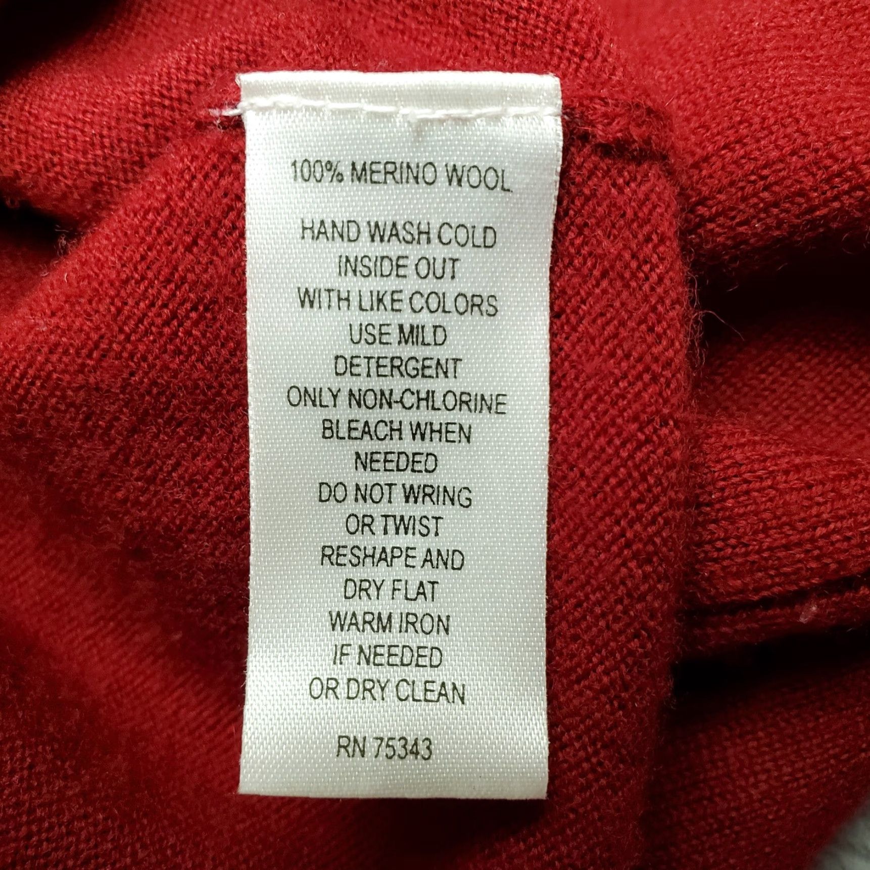 Vintage Davis & Squire Sweater Men XL Red 100% Extra Fine Merino Wool Long Sleeve Casual Pullover Knit Button Solid MENS Size US XL / EU 56 / 4 - 6 Thumbnail