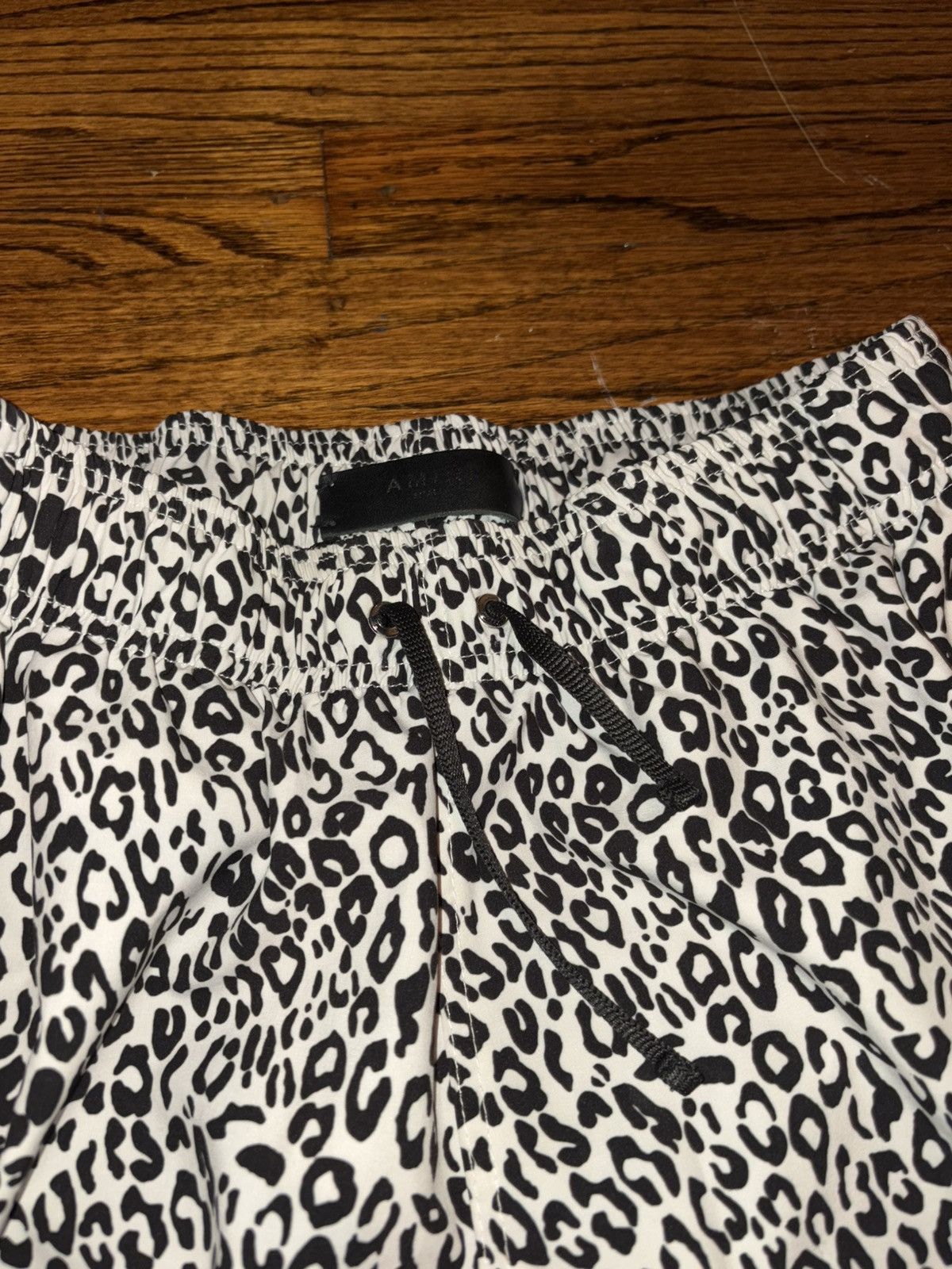 Amiri Amiri leopard swim trunks Size US 30 / EU 46 - 4 Thumbnail