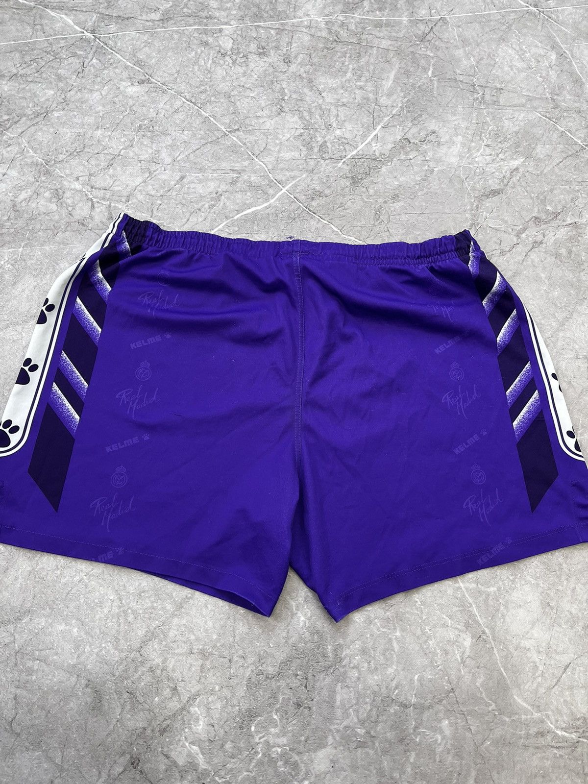 Adidas × Vintage Vintage 90s FC Real Madrid shorts blokcore y2k drill kelme Size US 32 / EU 48 - 8 Thumbnail