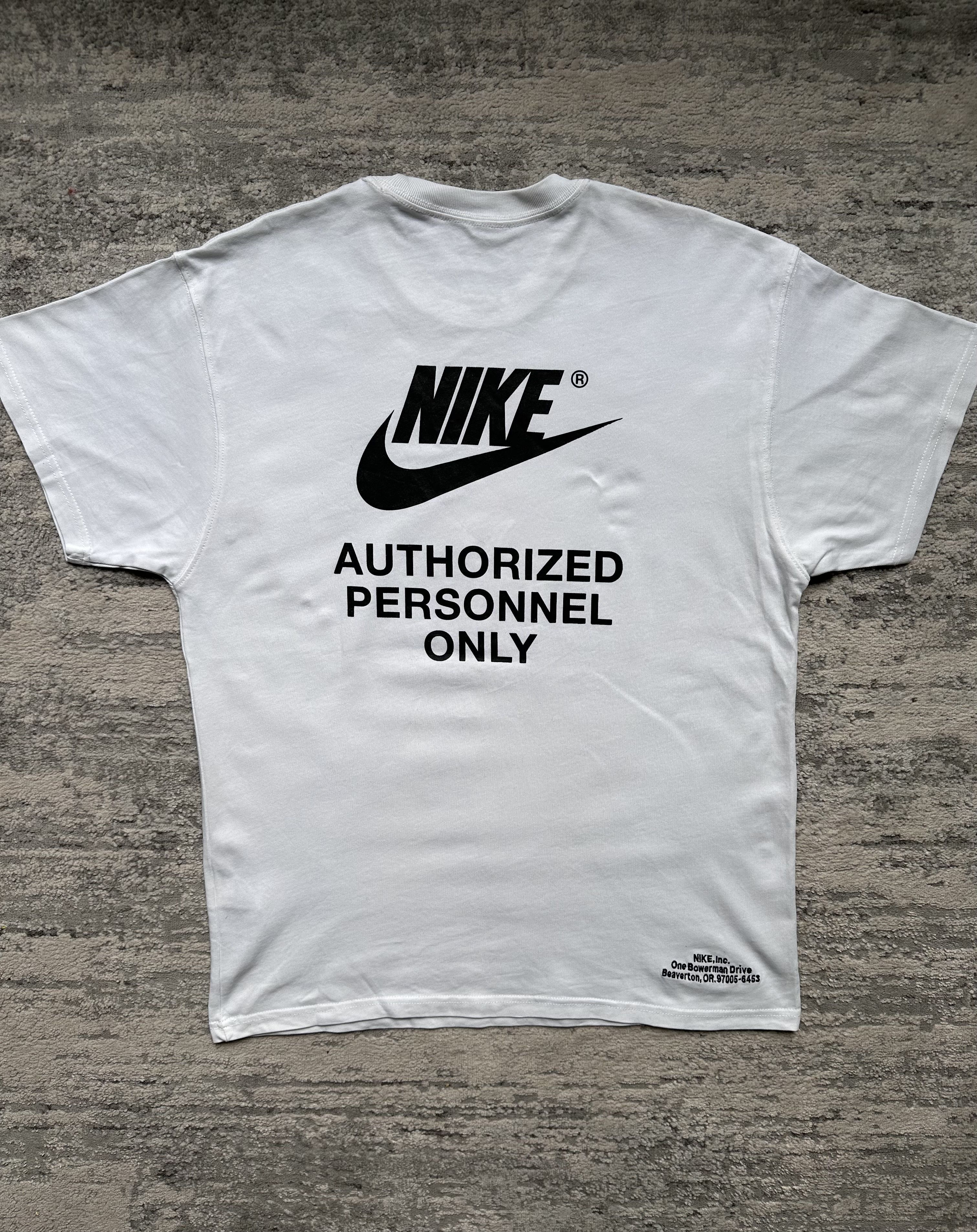 Nike Nike NSW AUTHRZD PERSONNEL t shirt Size US XXL / EU 58 / 5 - 1 Thumbnail