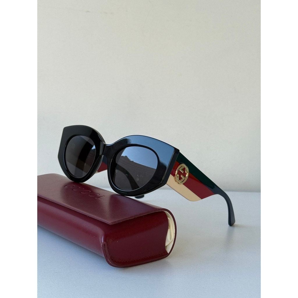 Gucci RARE! NEW Gucci GG0275S Striped Arm Cat Eye Sunglasses Size ONE SIZE - 2 Thumbnail