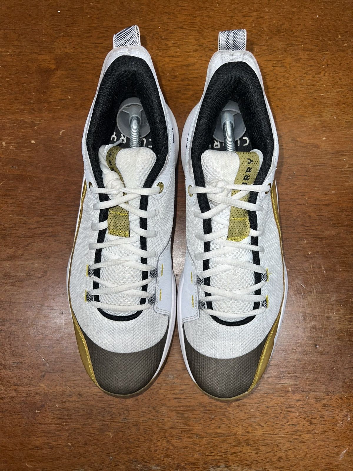 Under Armour 325 NM White Metallic Gold size 10.5 Size US 10.5 / EU 43-44 - 3 Thumbnail