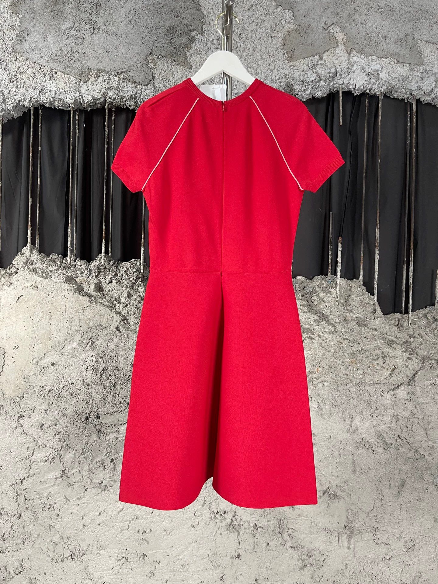 Valentino Valentino women's s dress Size S / US 4 / IT 40 - 2 Thumbnail