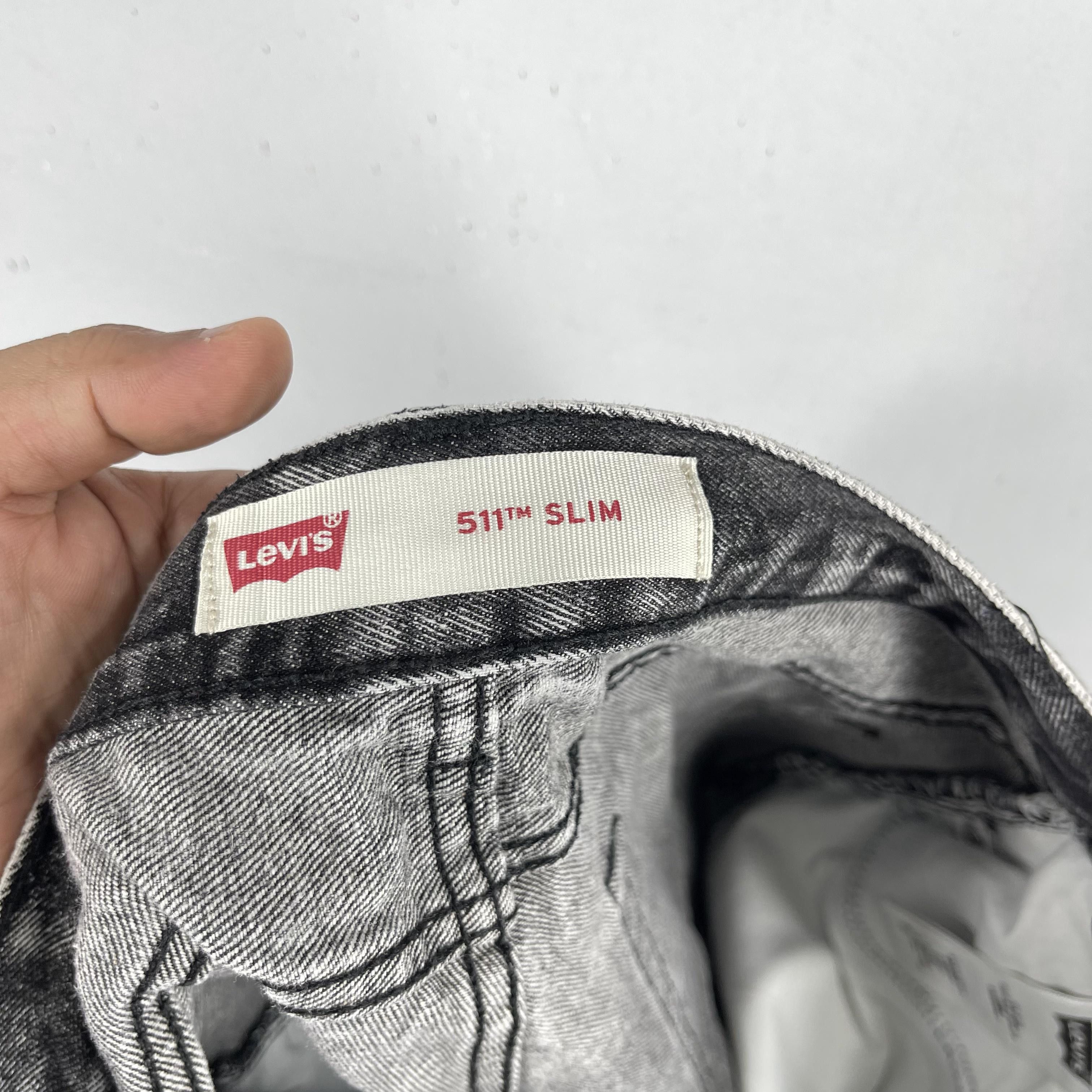 Levi's W28 Levis 511 Black Stoned Wash Distressed Short Jeans Size 28" / US 6 / IT 42 - 8 Thumbnail
