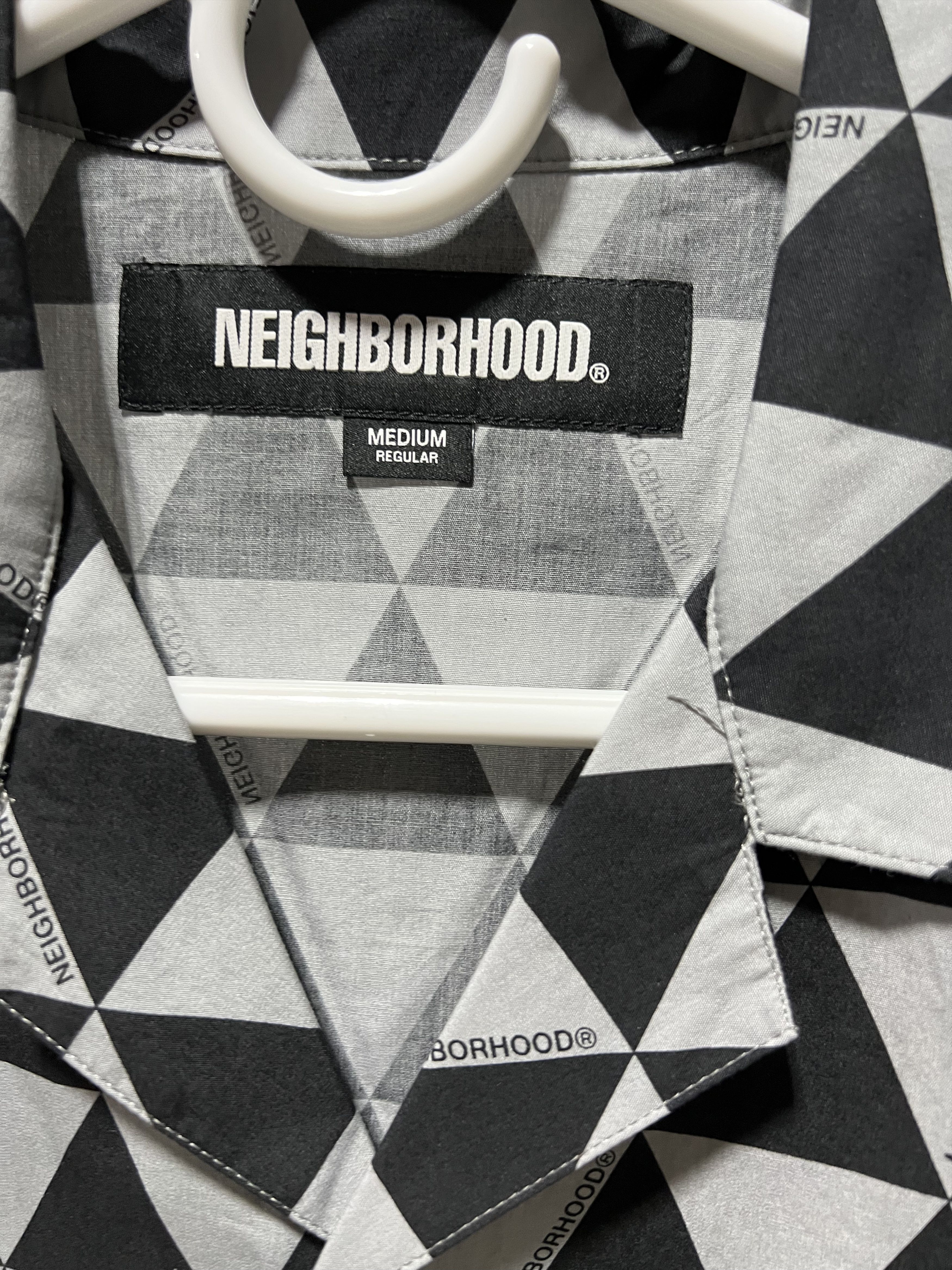 Neighborhood Neighborhood Triangle Pattern Hawaiian Shirt 'Grey' Size US M / EU 48-50 / 2 - 2 Thumbnail
