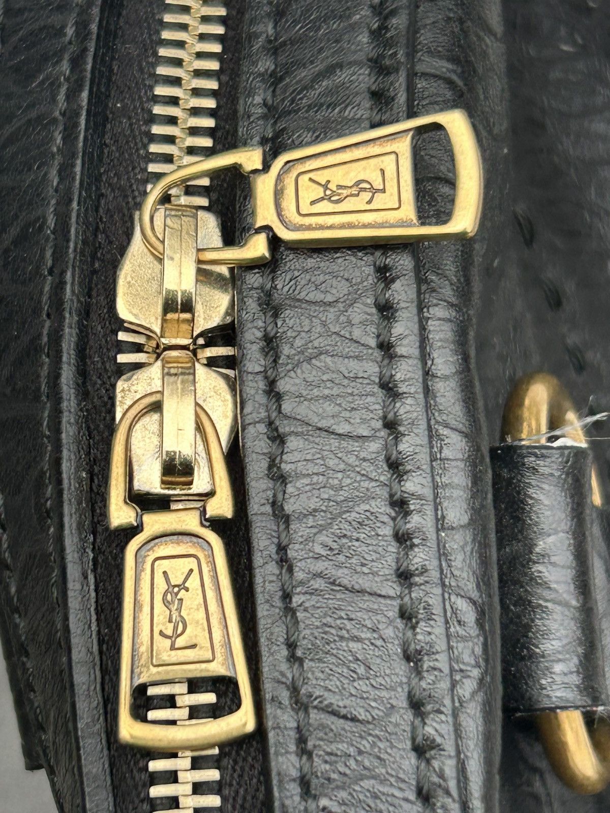Yves Saint Laurent YVES SAINT LAURENT Size ONE SIZE - 16 Thumbnail