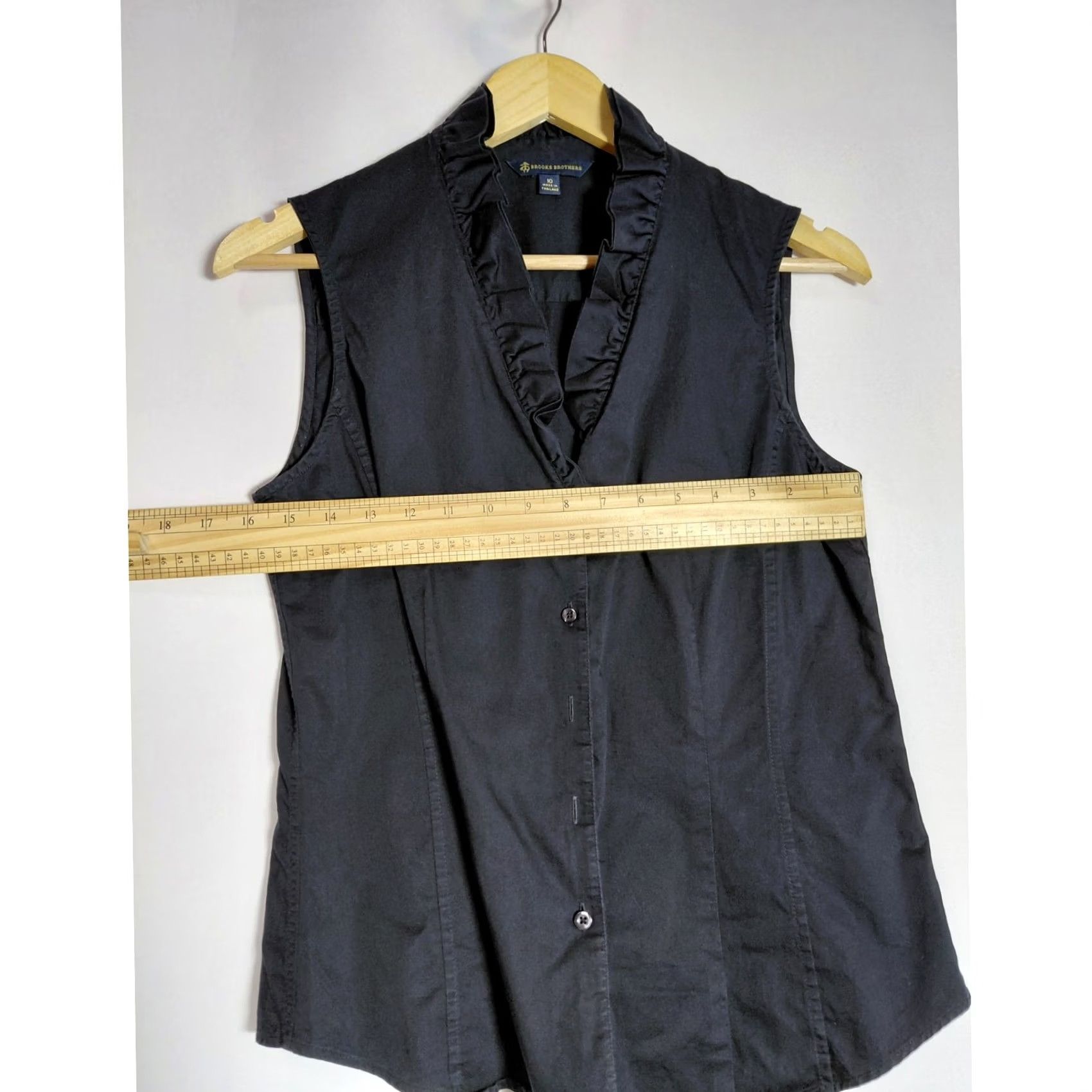 Brooks Brothers Brooks Brothers Top Womens 10 Black Sleeveless Solid Woven Women Size Size L / US 10 / IT 46 - 7 Thumbnail