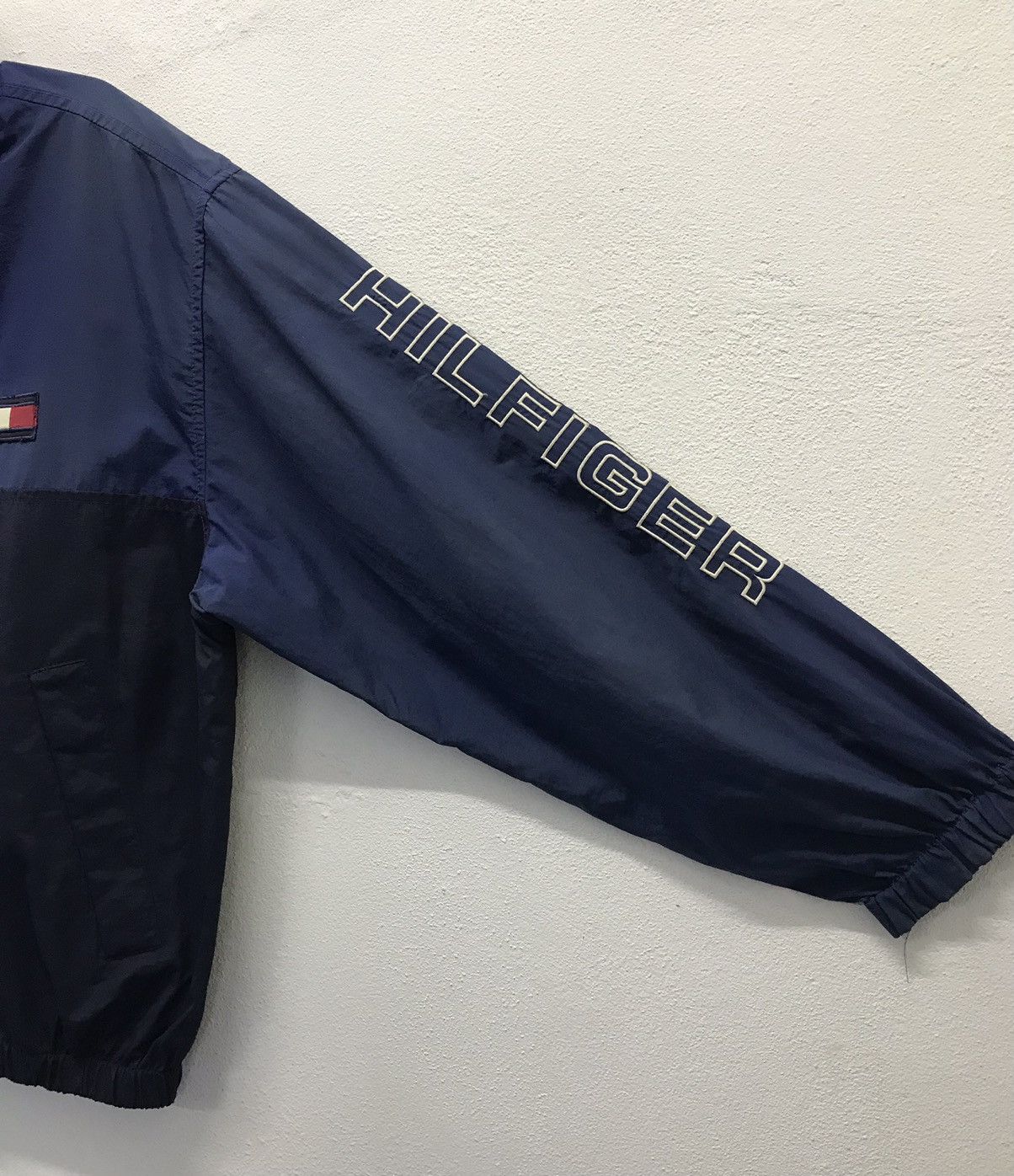 Tommy Hilfiger × Vintage Vintage Tommy Hilfiger Jacket Size US M / EU 48-50 / 2 - 5 Thumbnail