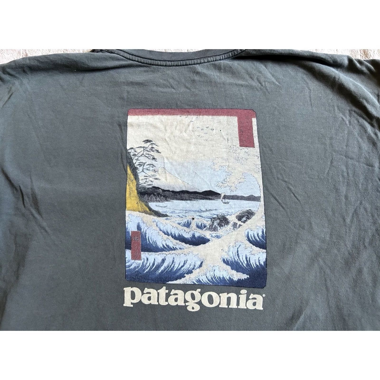 Patagonia VINTAGE Patagonia Hiroshige Japanese Woodblock North Sea Hokusai Great Wave Shirt Men XL Size US XL / EU 56 / 4 - 2 Thumbnail