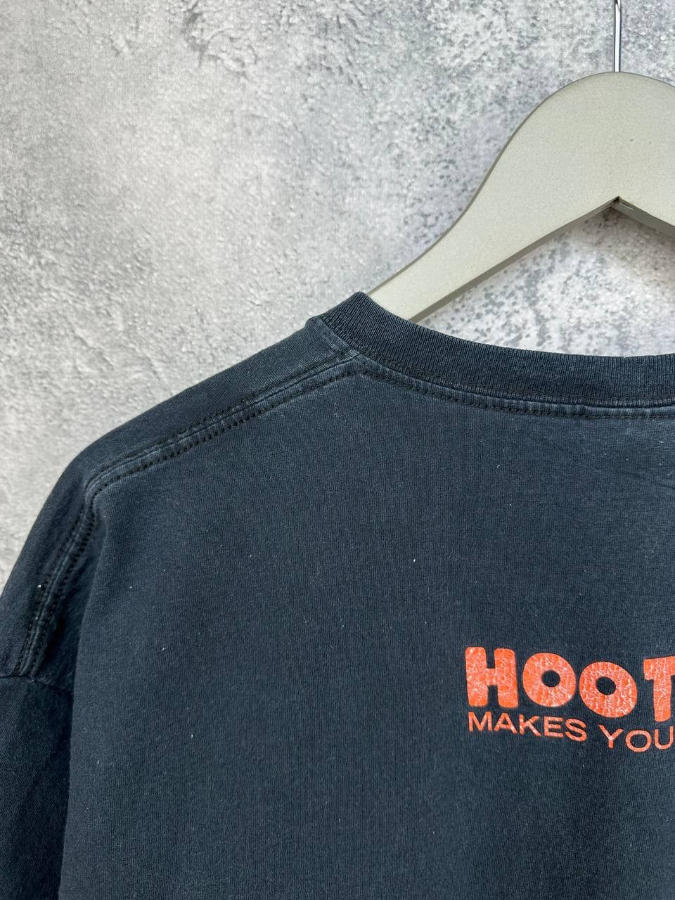 Vintage Hooters Las Vegas Owl T-Shirt Vintage 90s Graphic Tee Size US L / EU 52-54 / 3 - 6 Thumbnail