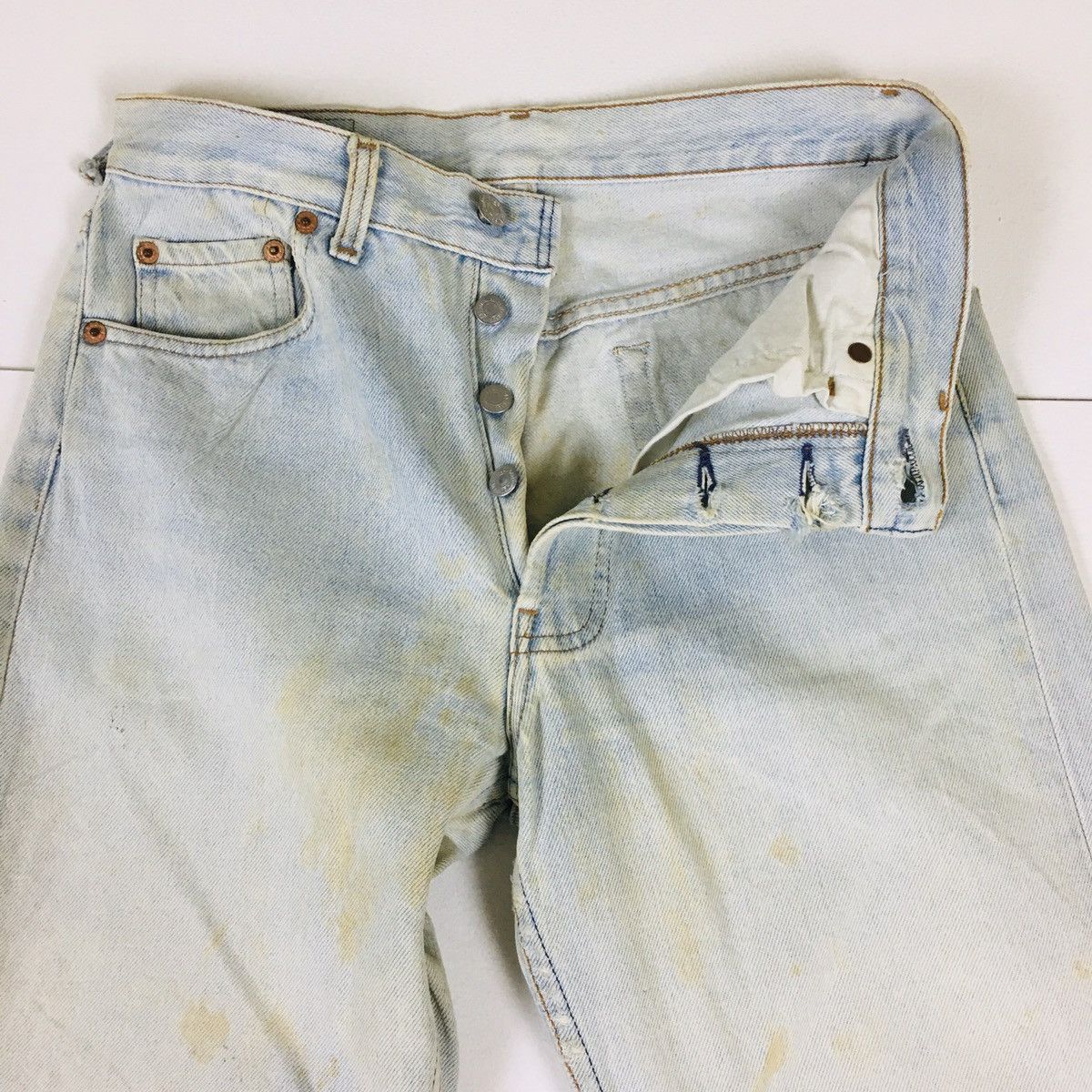 Levi's Vintage Clothing Vintage Levis 501 Made in USA Button Stamp 555 Size US 28 / EU 44 - 9 Thumbnail
