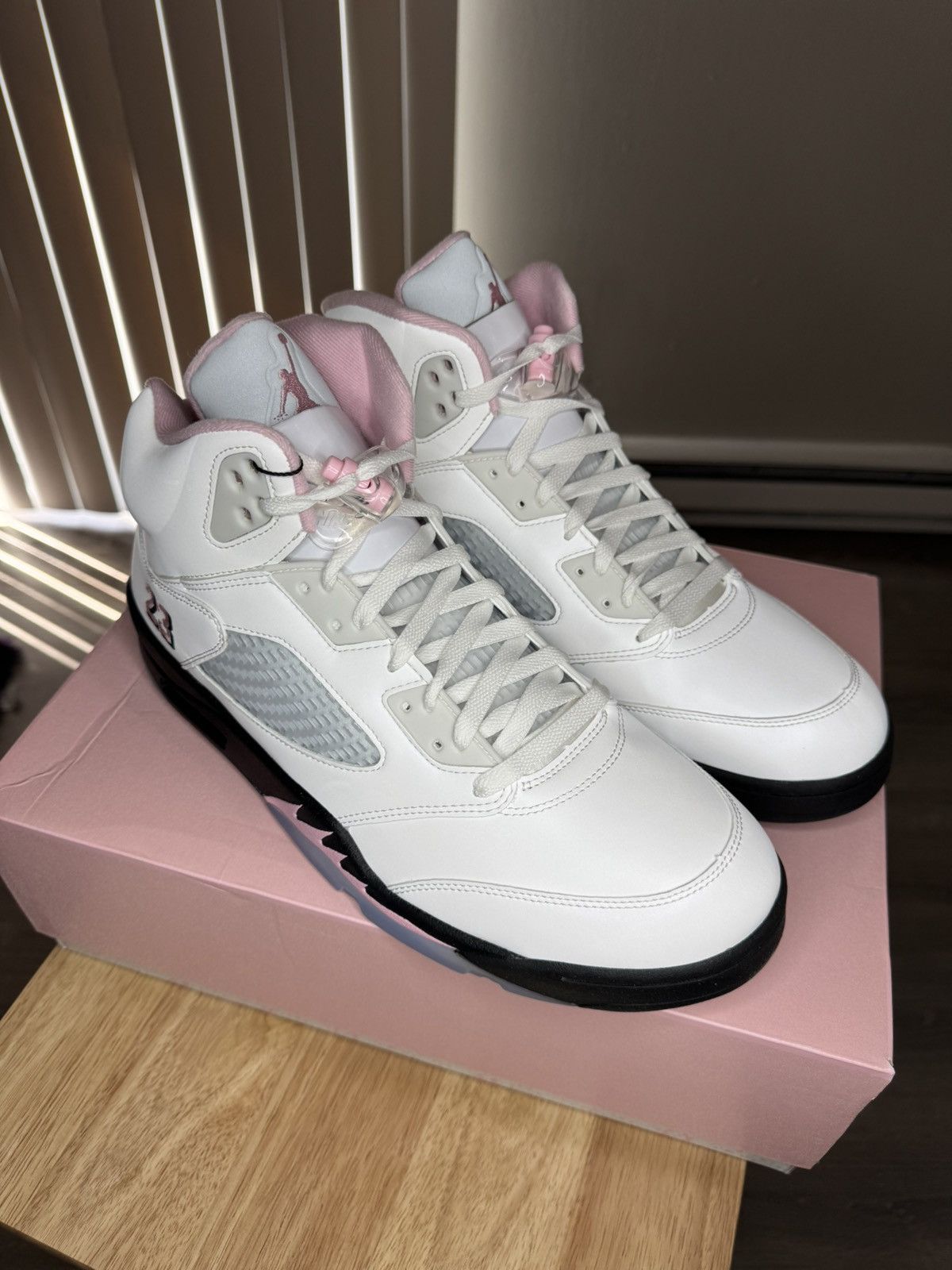 Jordan Brand Air Jordan 5 Retro ‘Medium Soft Pink’ Size US 14 / EU 47 - 1 Thumbnail