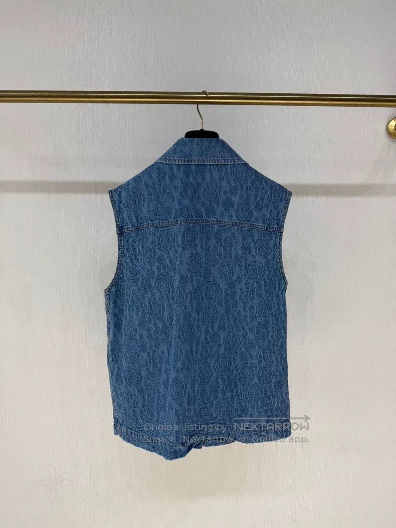 Chanel Chanel 23P camelia double C logo diamond buckle denim vest Size XS / US 0-2 / IT 36-38 - 2 Thumbnail