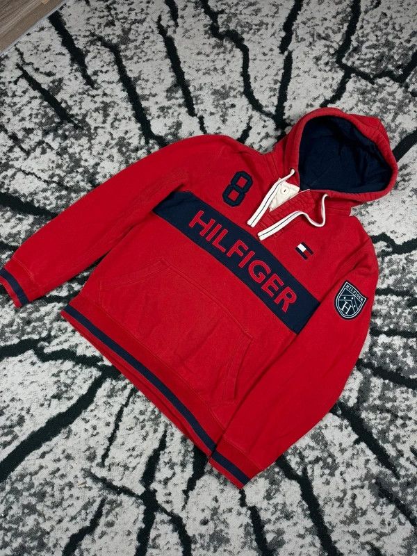 Tommy Hilfiger Vintage Tommy Hilfiger logo S red hoodie Size US S / EU 44-46 / 1 - 2 Thumbnail