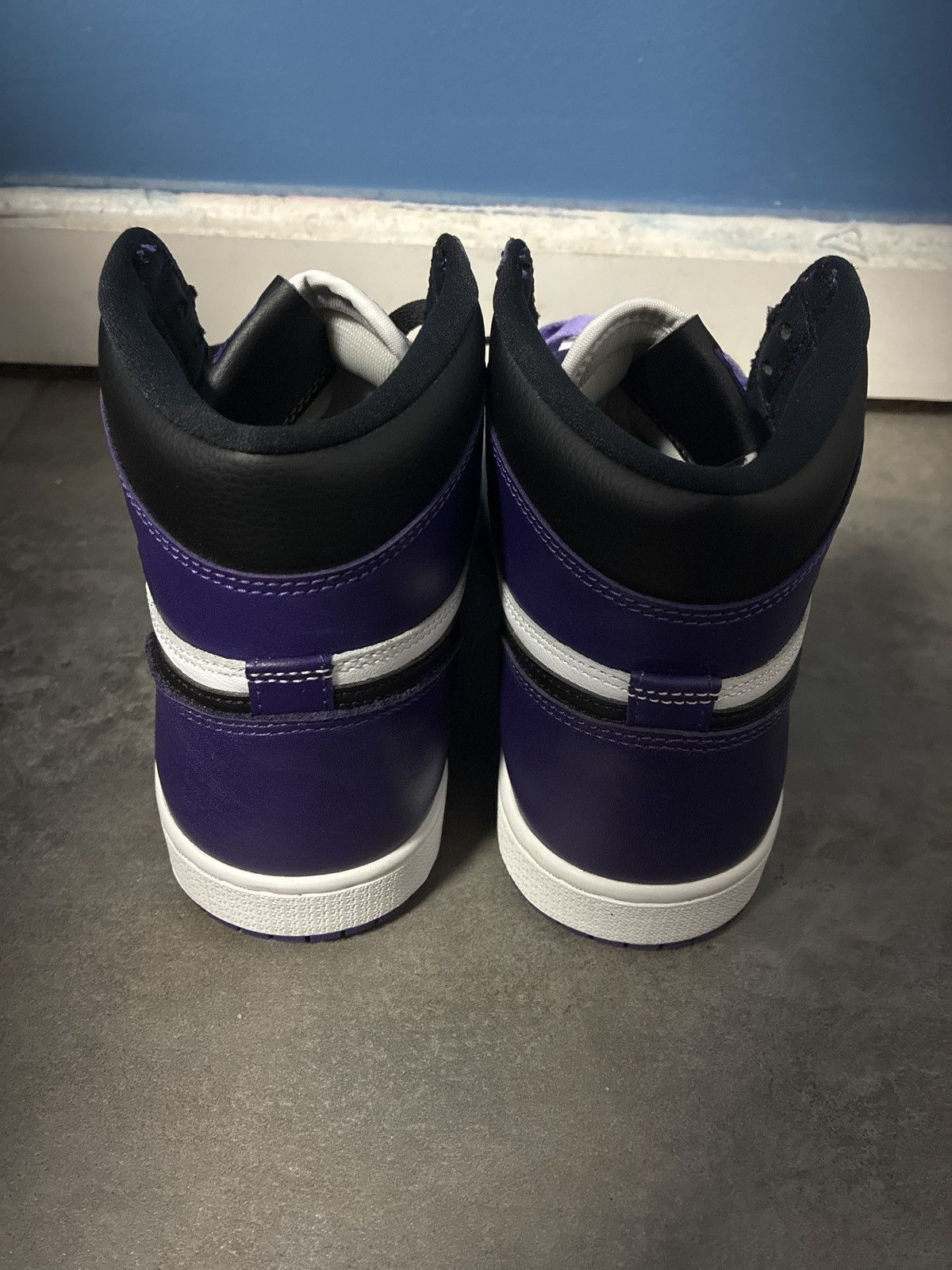 Jordan Brand Jordan 1 Court Purple Retro High Size US 9 / EU 42 - 4 Thumbnail