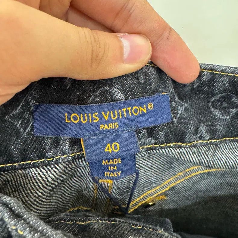 Louis Vuitton Louis Vuitton Black and grey full print straight leg jeans Size US 40 / EU 56 - 3 Thumbnail