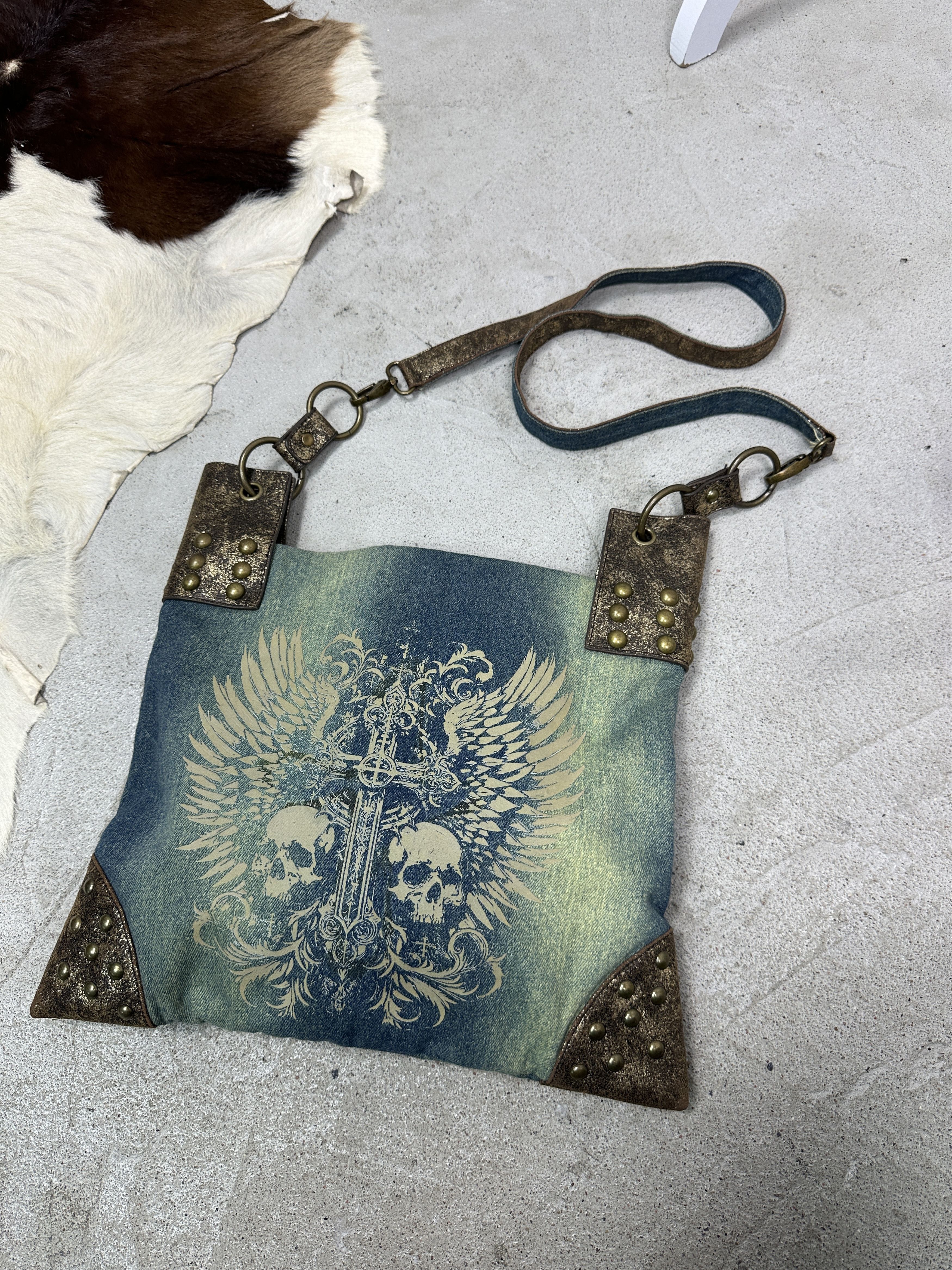 Vintage Vintage Grunge Avant Garde Denim Printed Skull Jeans Bag Y2K Size ONE SIZE - 3 Thumbnail