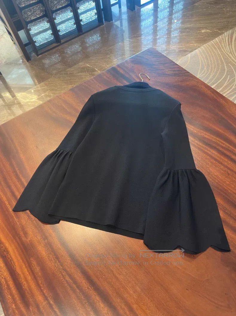 Valentino Valentino Black flared sleeve sweater Size S / US 4 / IT 40 - 6 Thumbnail