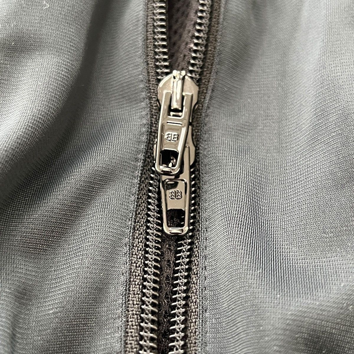 Balenciaga BALENCIAGA 2023 Autumn GARDE ROBE Track Suit Jacket Size XXS / US 00 / IT 34 - 5 Thumbnail