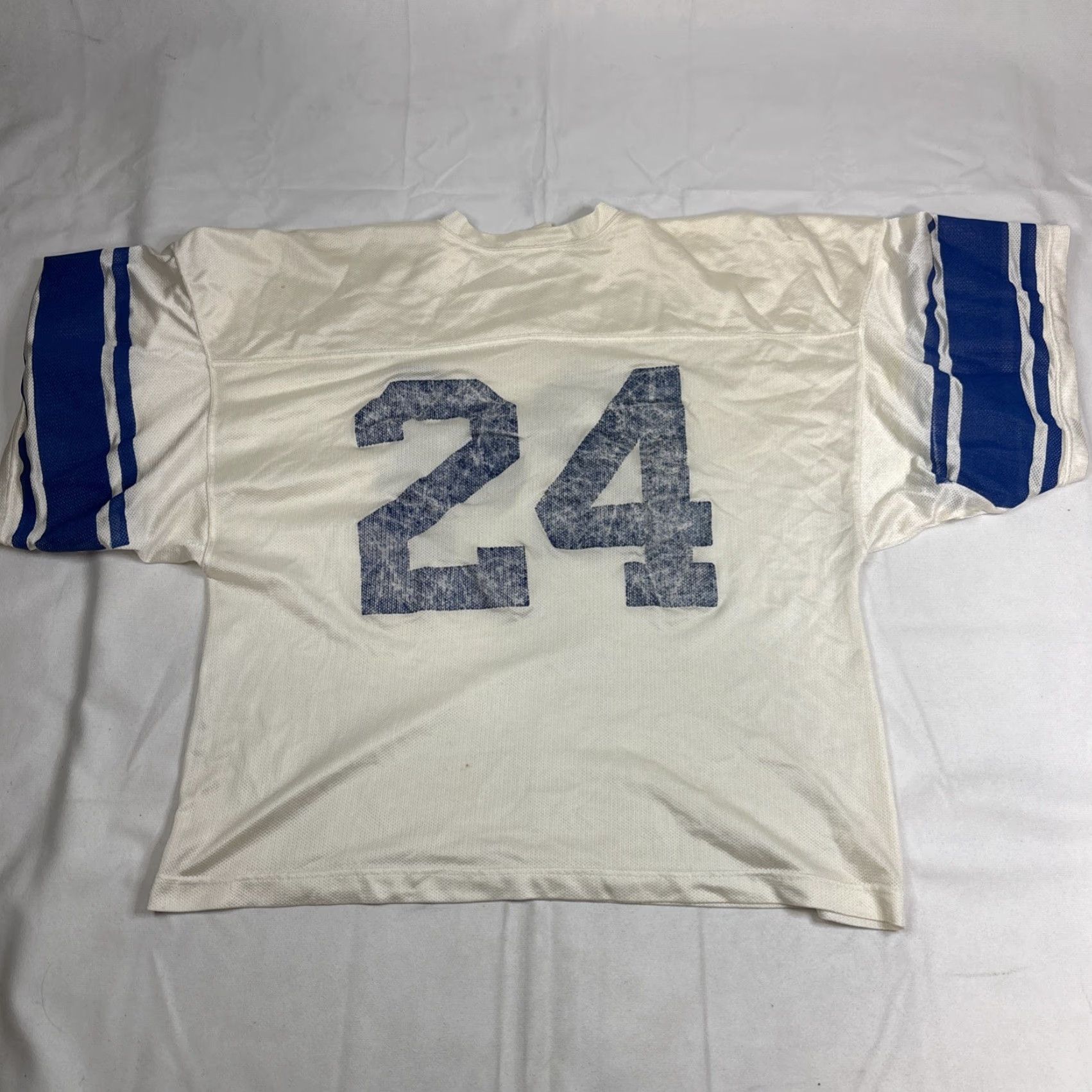 Vintage VINTAGE Optiwear Football Jersey L HIGH SCHOOL Blue White #24 Mens Regular Large White School Activewear Casual United States Pre-owned Fair Size US L / EU 52-54 / 3 - 6 Thumbnail